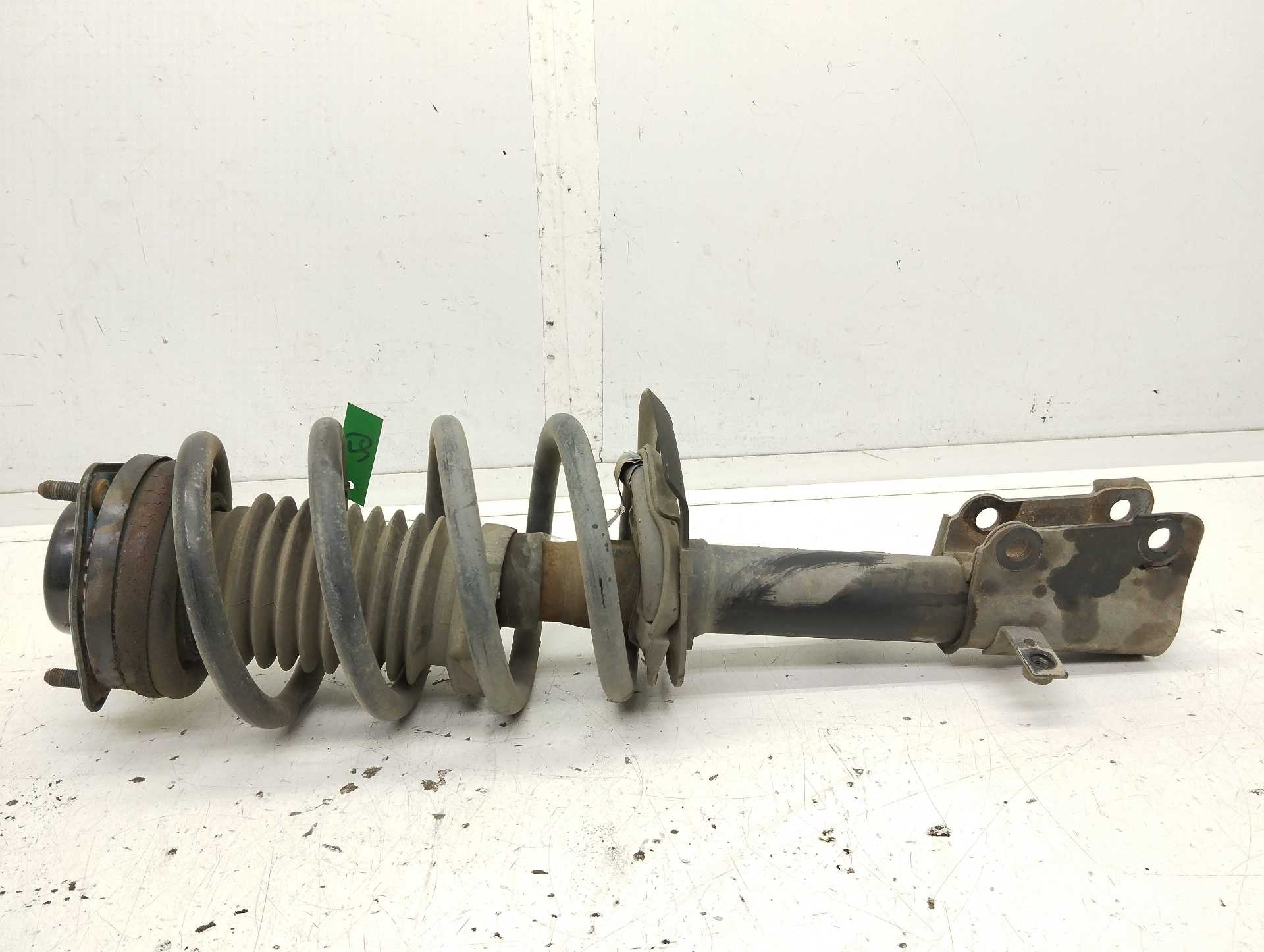 Recambio de amortiguador delantero izquierdo para dodge journey se referencia OEM IAM 68039643AA  