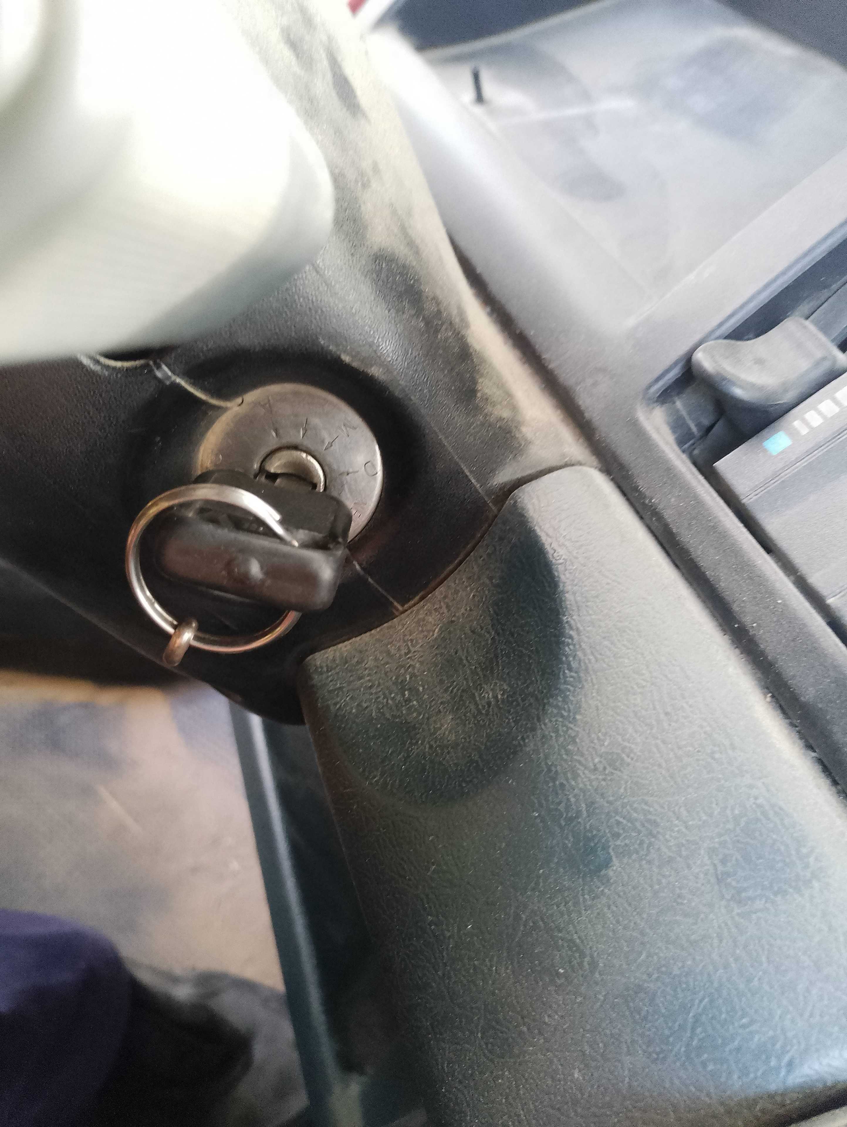 Recambio de conmutador de arranque para renault express 1.9 d referencia OEM IAM   