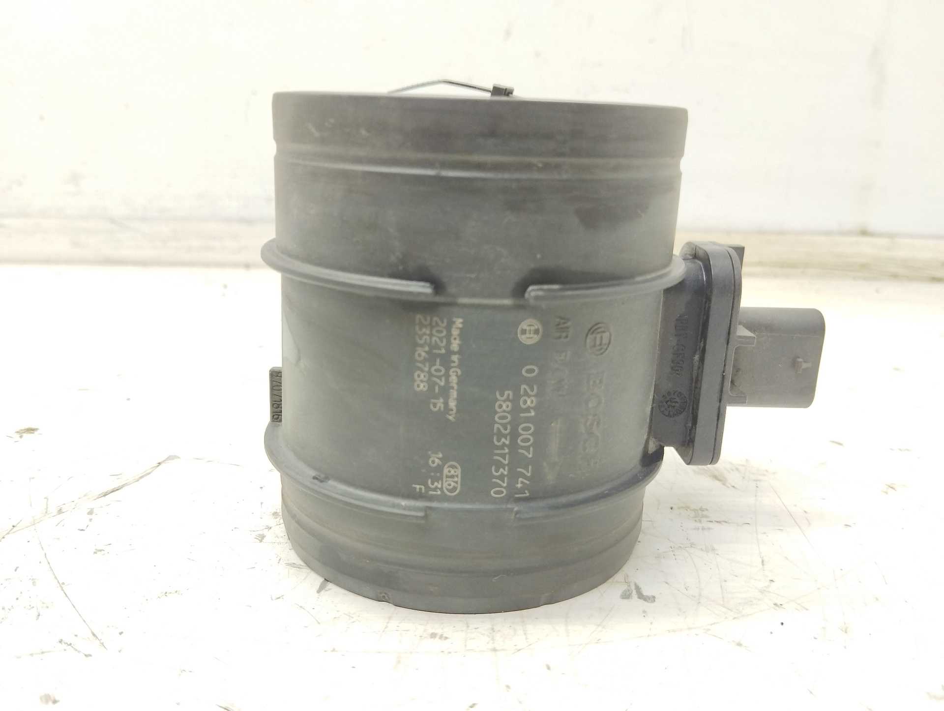 Recambio de caudalimetro para iveco 35s12 referencia OEM IAM 5802317370 0281007741 