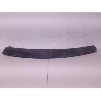 EMBELLECEDOR PARAGOLPES DELANTERO DERECHO 