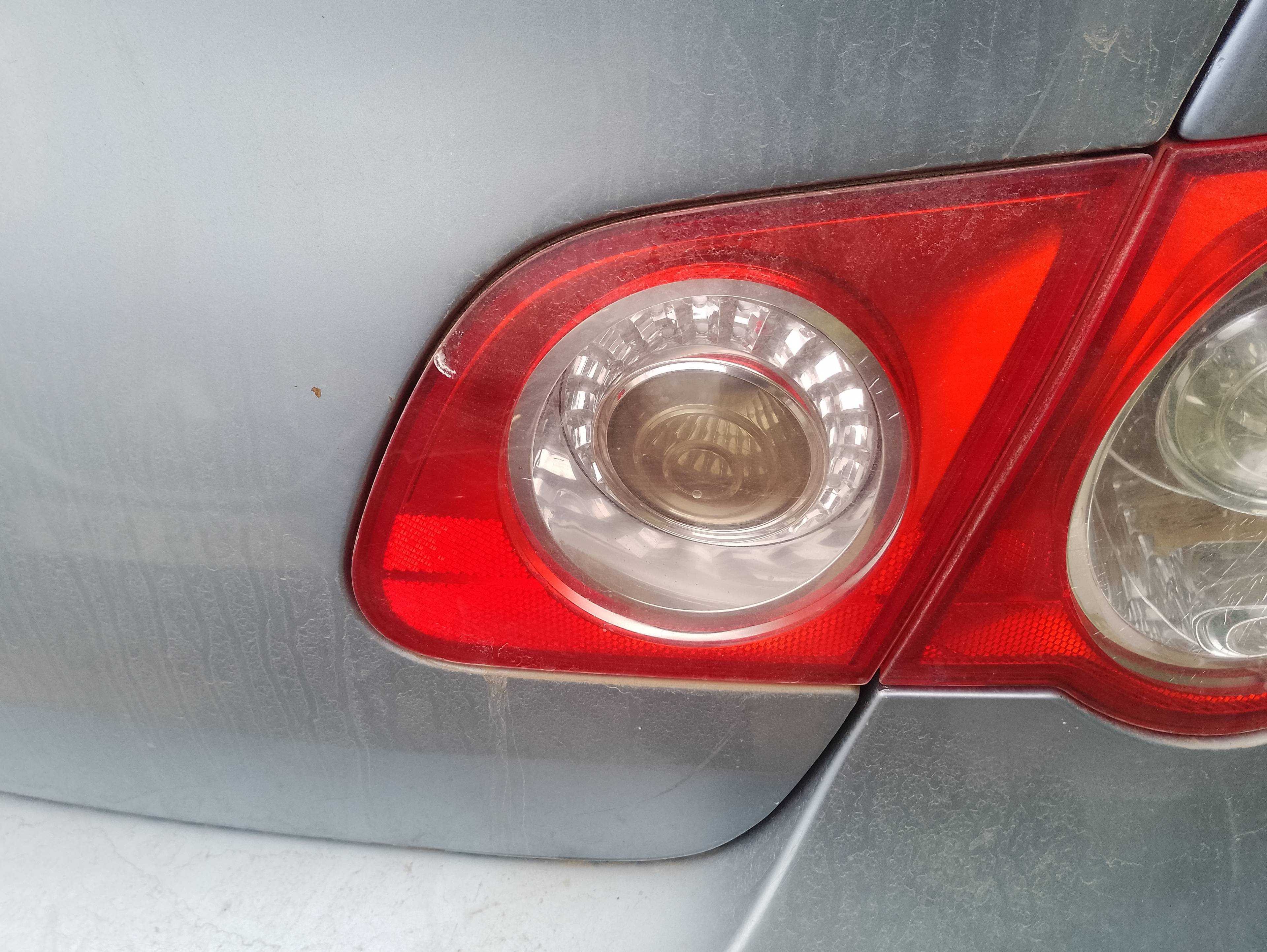 Recambio de piloto porton trasero derecho para volkswagen passat berlina (3c2) advance referencia OEM IAM   