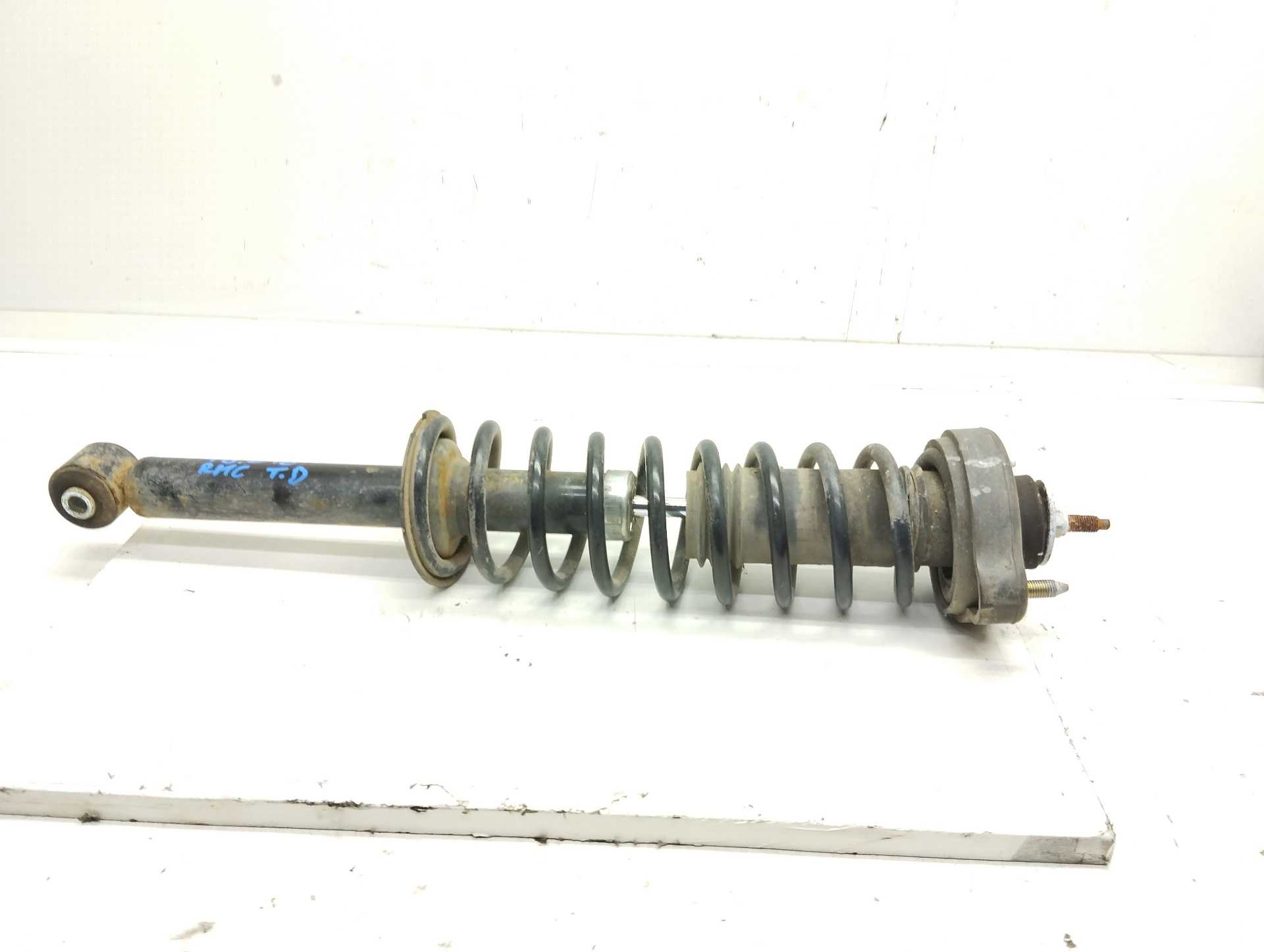 Recambio de amortiguador trasero derecho para volvo s40 berlina 1.6 referencia OEM IAM 614024JP  