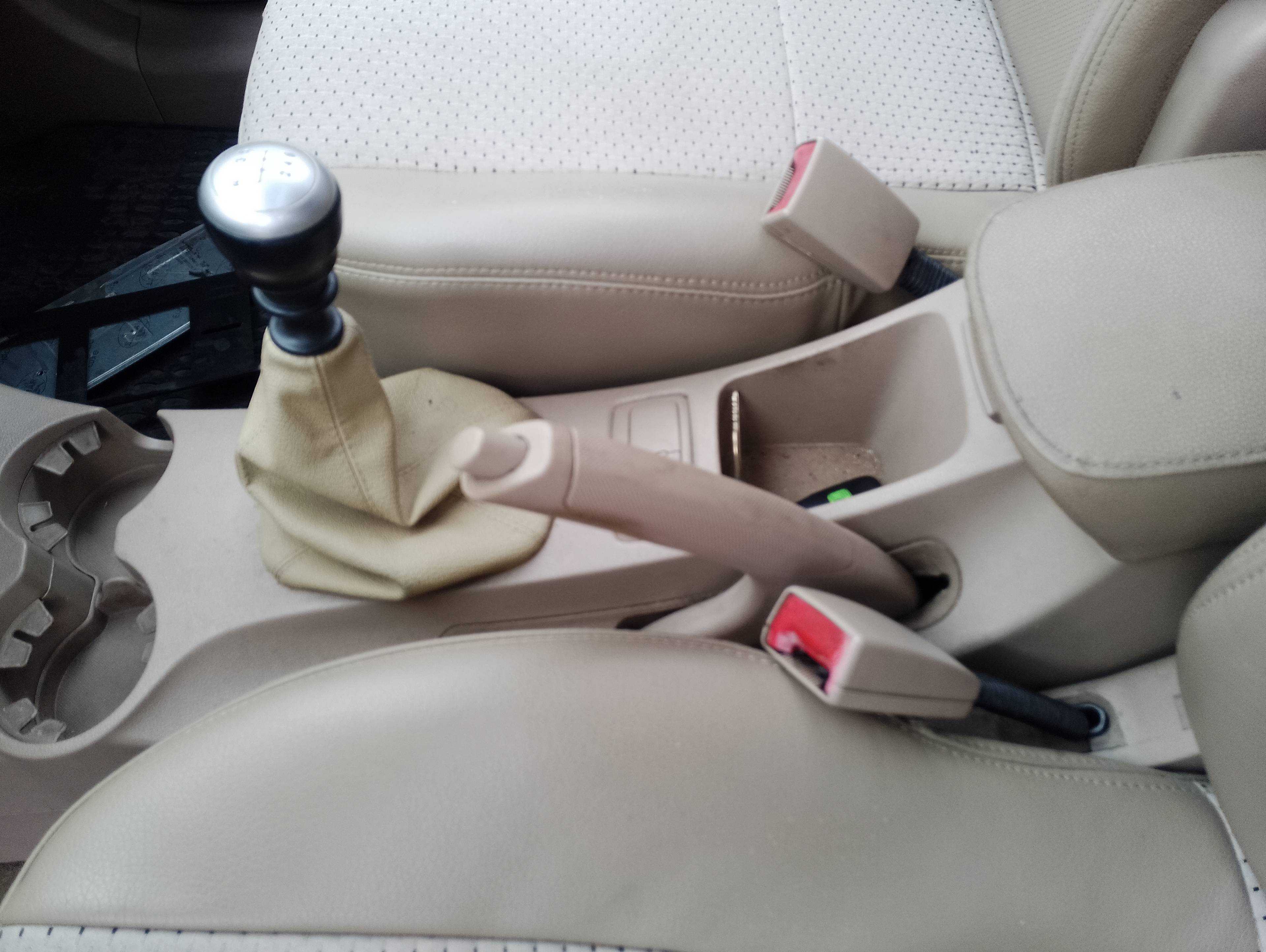 Recambio de palanca freno para kia sportage drive 4x4 referencia OEM IAM   