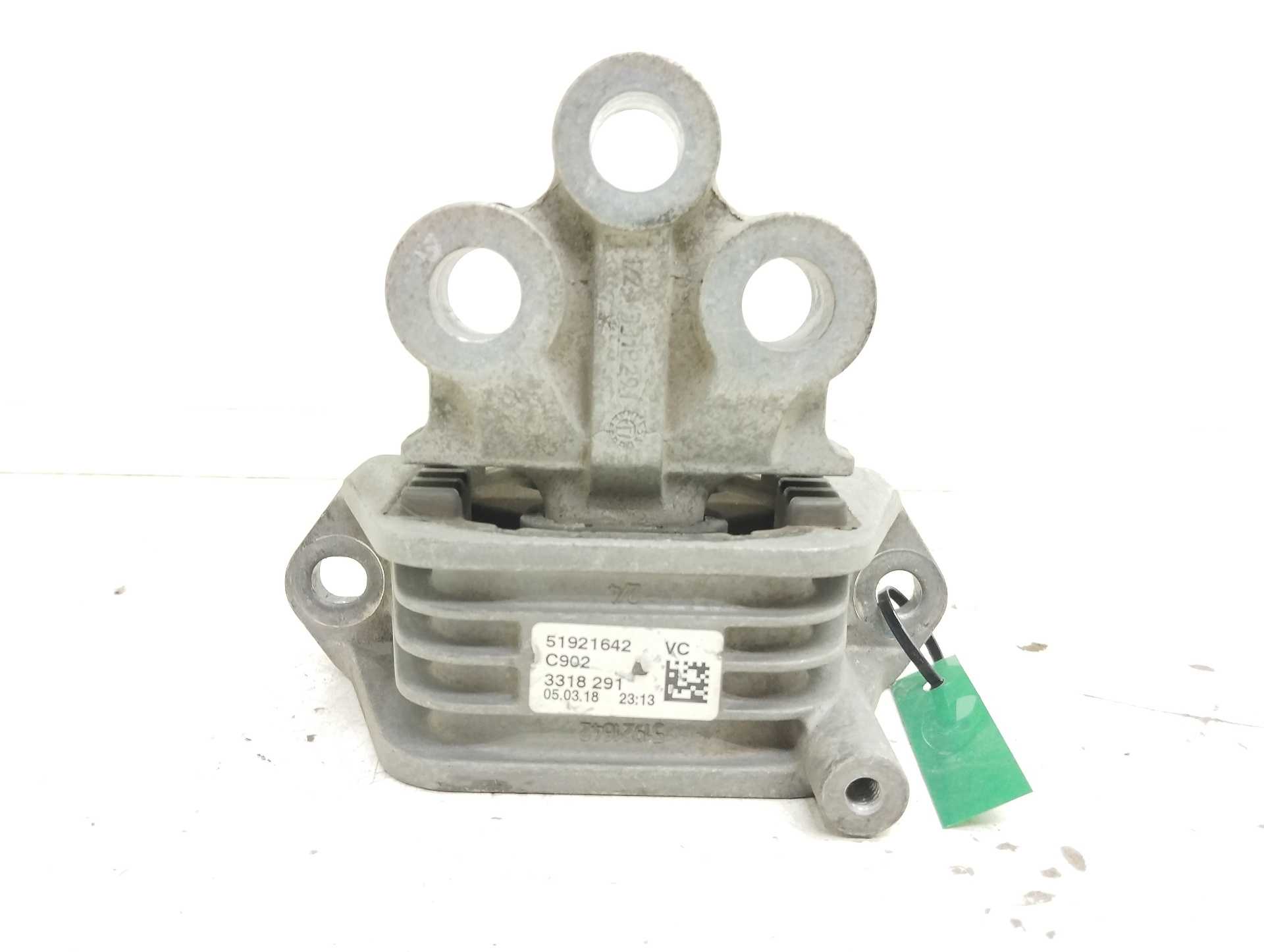 Recambio de soporte motor izquierdo para fiat 500 l (330) city cross referencia OEM IAM 51921642  