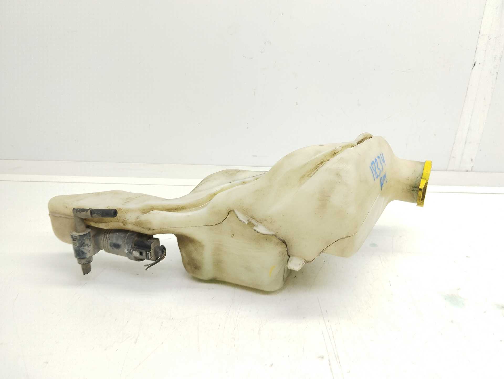 Recambio de deposito limpia para jeep compass limited referencia OEM IAM 05303789AF  