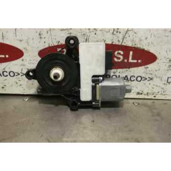 MOTOR ELEVALUNAS TRASERO DERECHO 