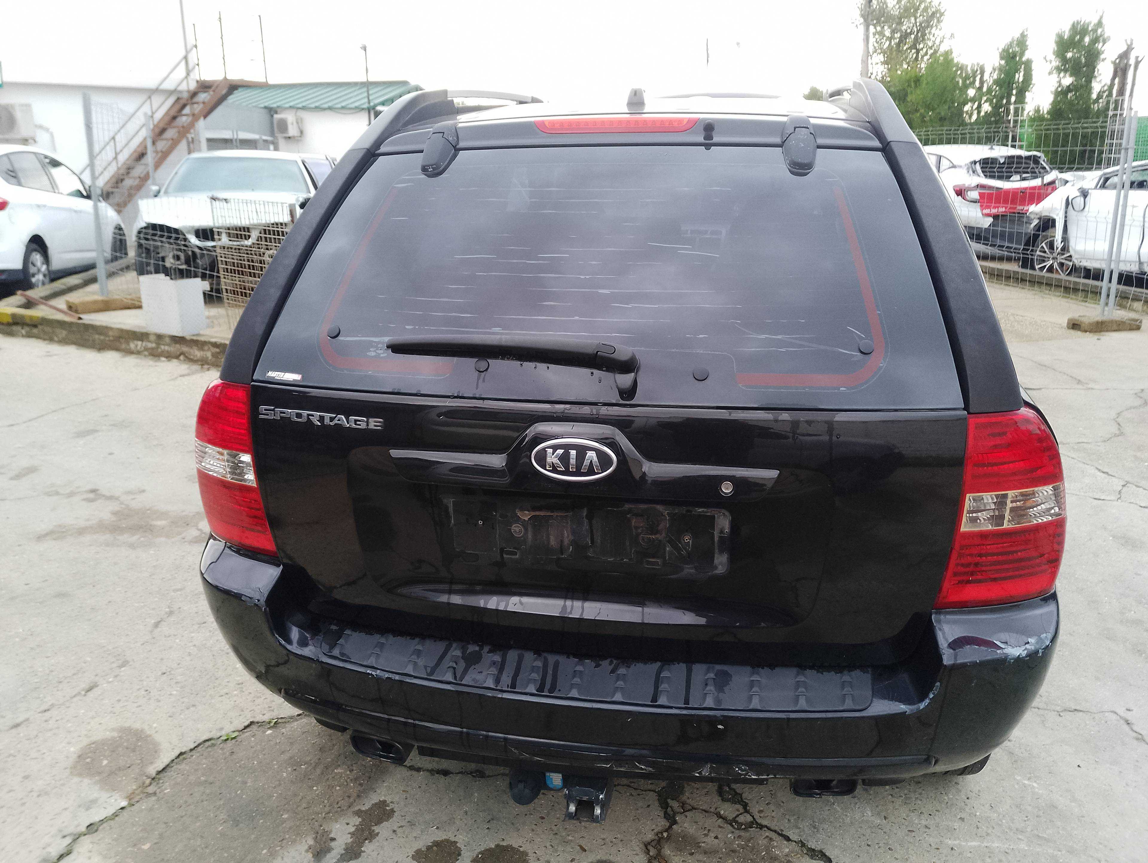 Recambio de porton trasero para kia sportage drive 4x4 referencia OEM IAM   