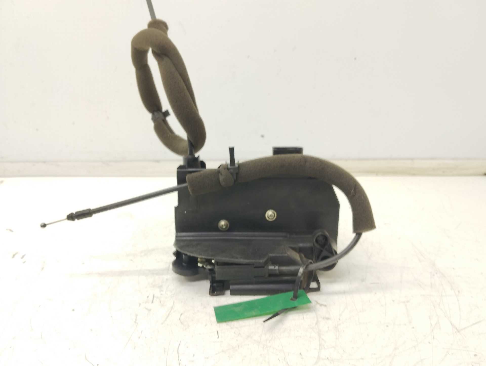 Recambio de cerradura puerta delantera izquierda para iveco 35s12 referencia OEM IAM 5801529301  