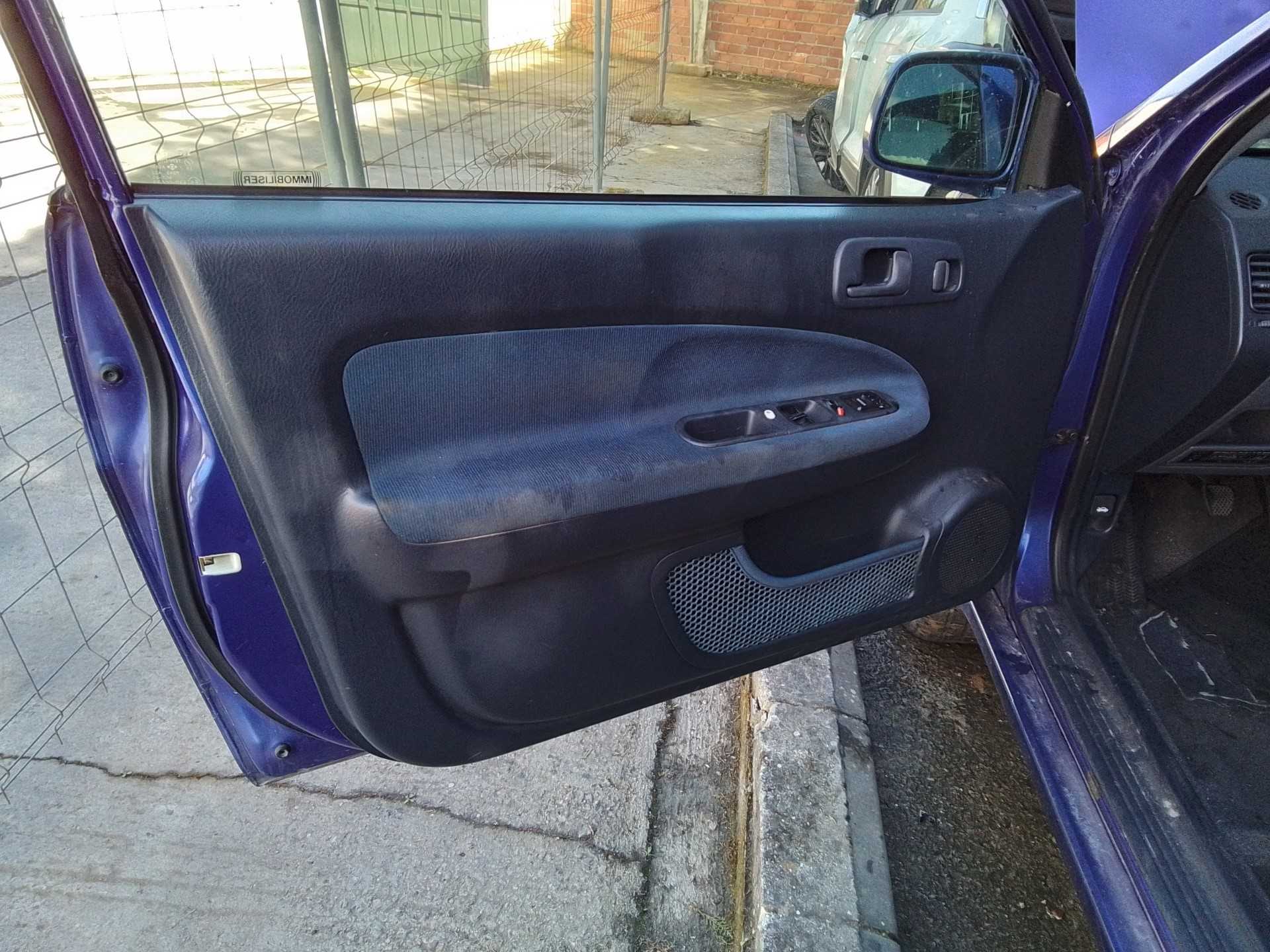 Recambio de guarnecido puerta delantera izquierda para honda hr-v (gh) 2wd (3-ptas.) (gh1) referencia OEM IAM 83550S2H0030  