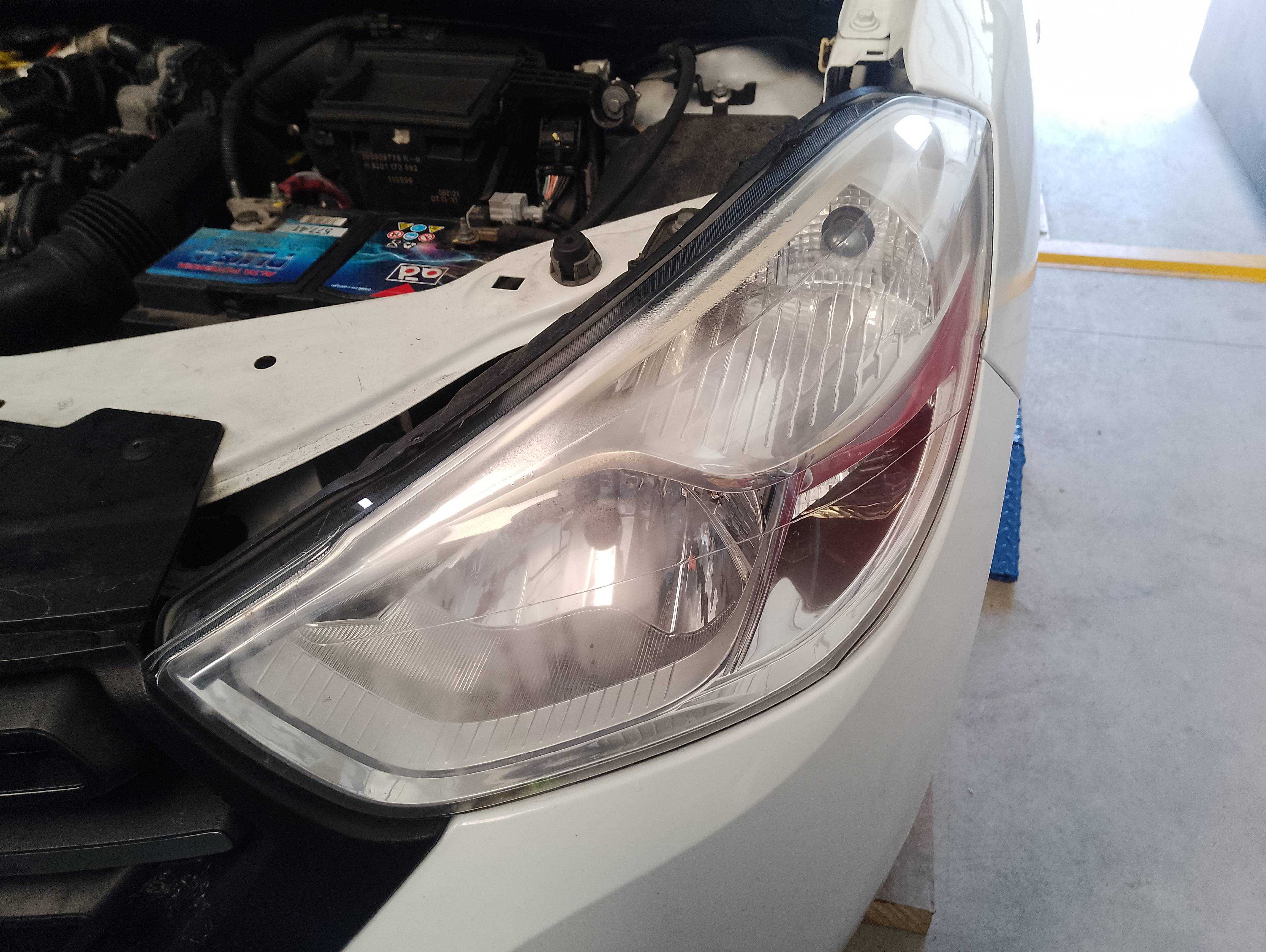 Recambio de faro izquierdo para dacia lodgy 15th anniversary referencia OEM IAM   