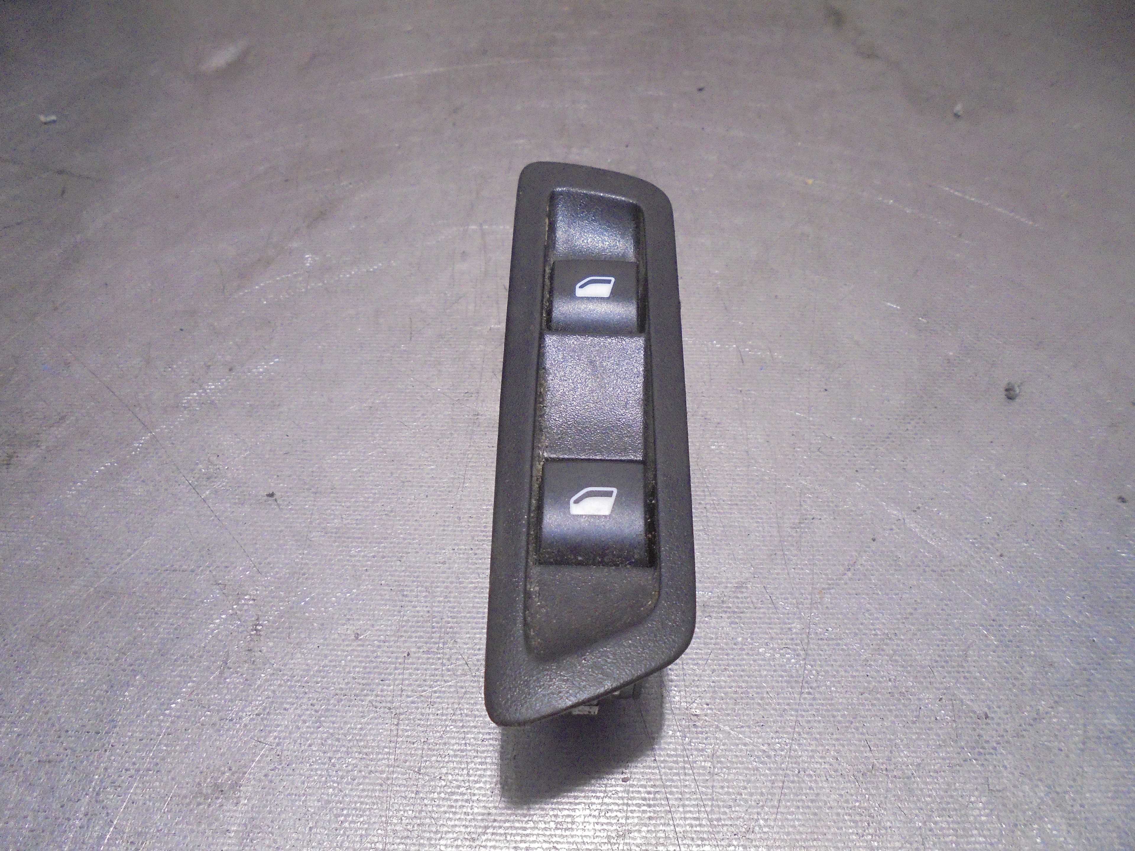 Recambio de mando elevalunas delantero izquierdo para citroën c-elysée 1.6 blue-hdi fap referencia OEM IAM   