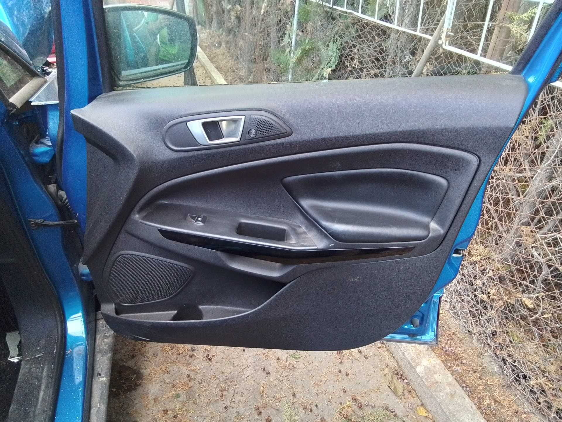Recambio de guarnecido puerta delantera derecha para ford ecosport (cr6) cool&connect referencia OEM IAM   