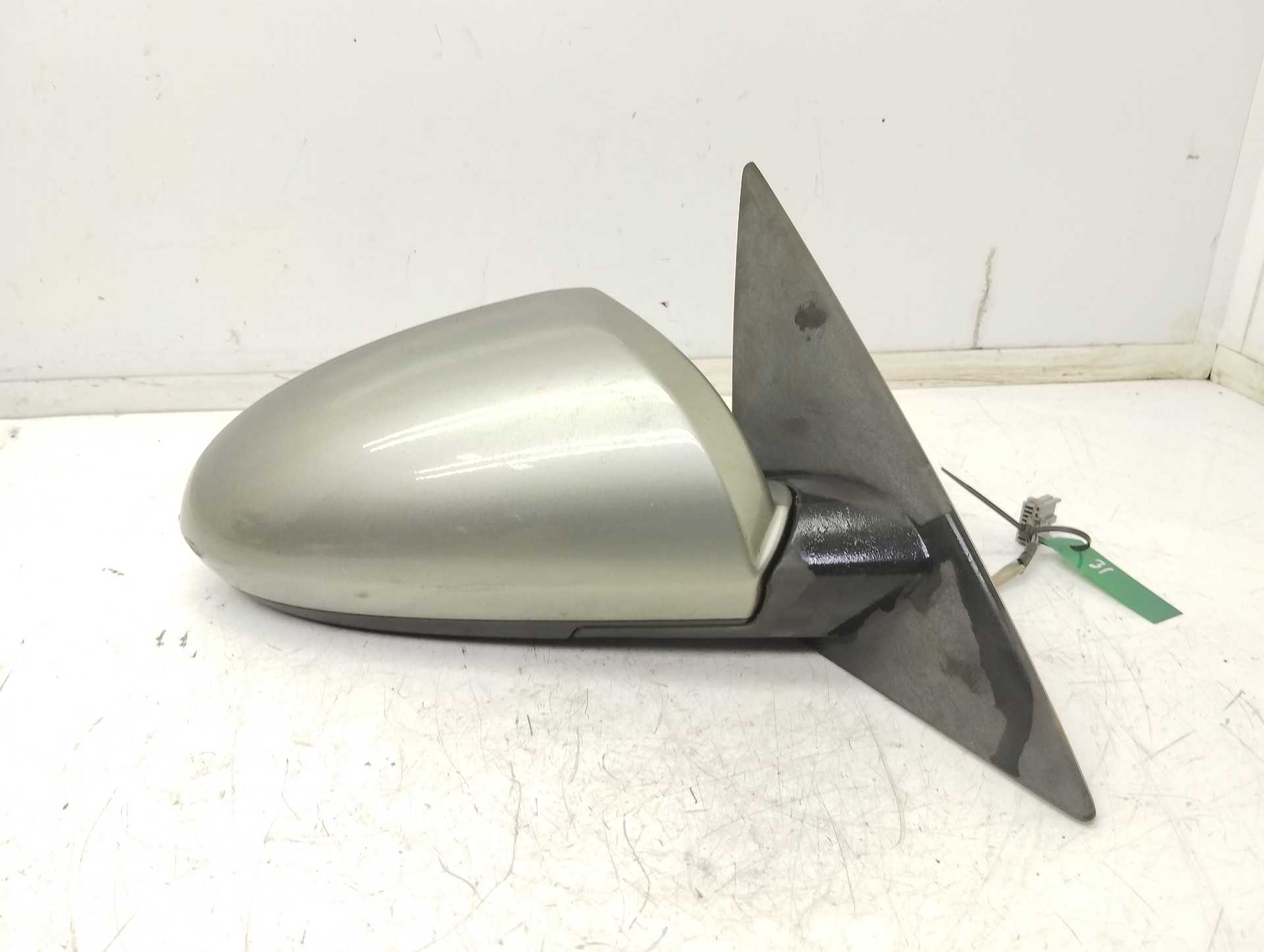 Recambio de retrovisor derecho para nissan primera berlina (p12) acenta referencia OEM IAM 96301BA420  