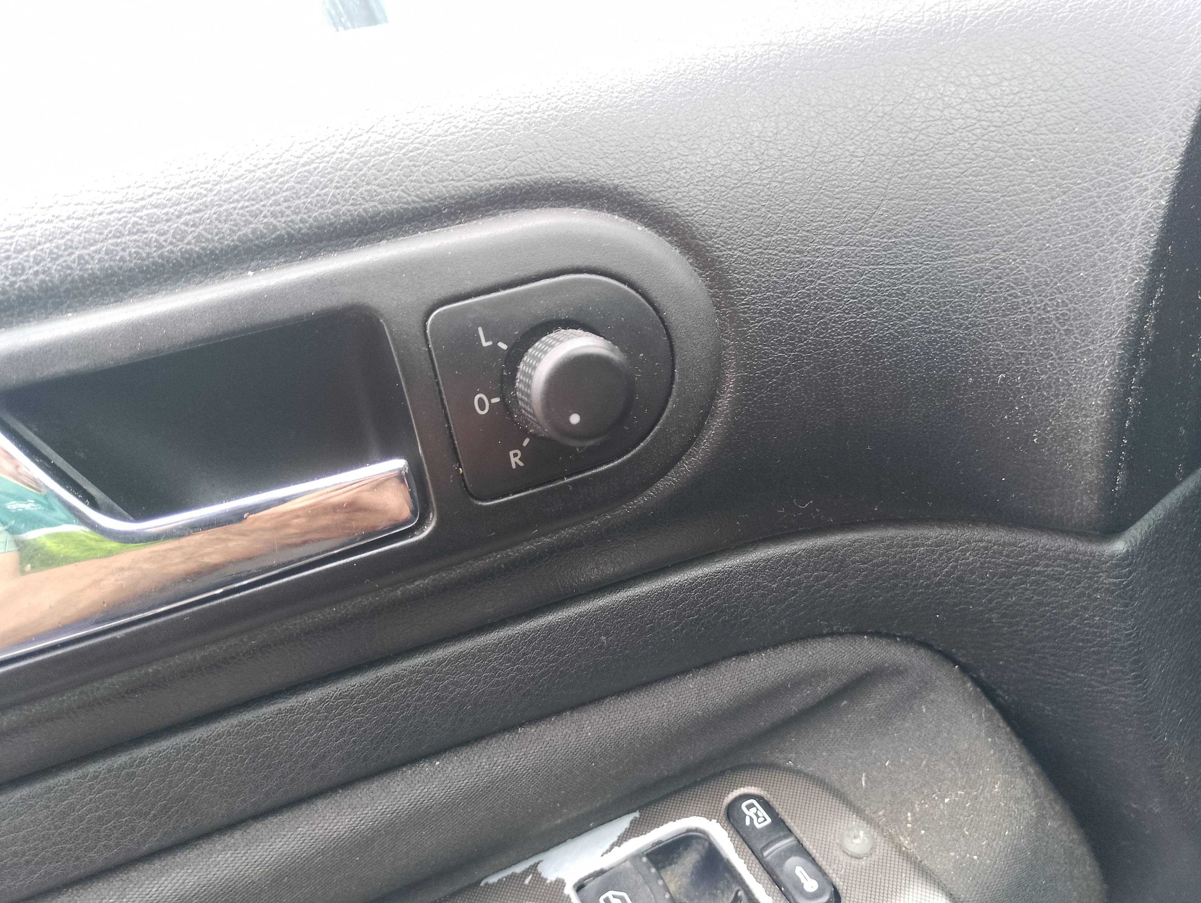 Recambio de mando retrovisor para volkswagen bora berlina (1j2) highline referencia OEM IAM   