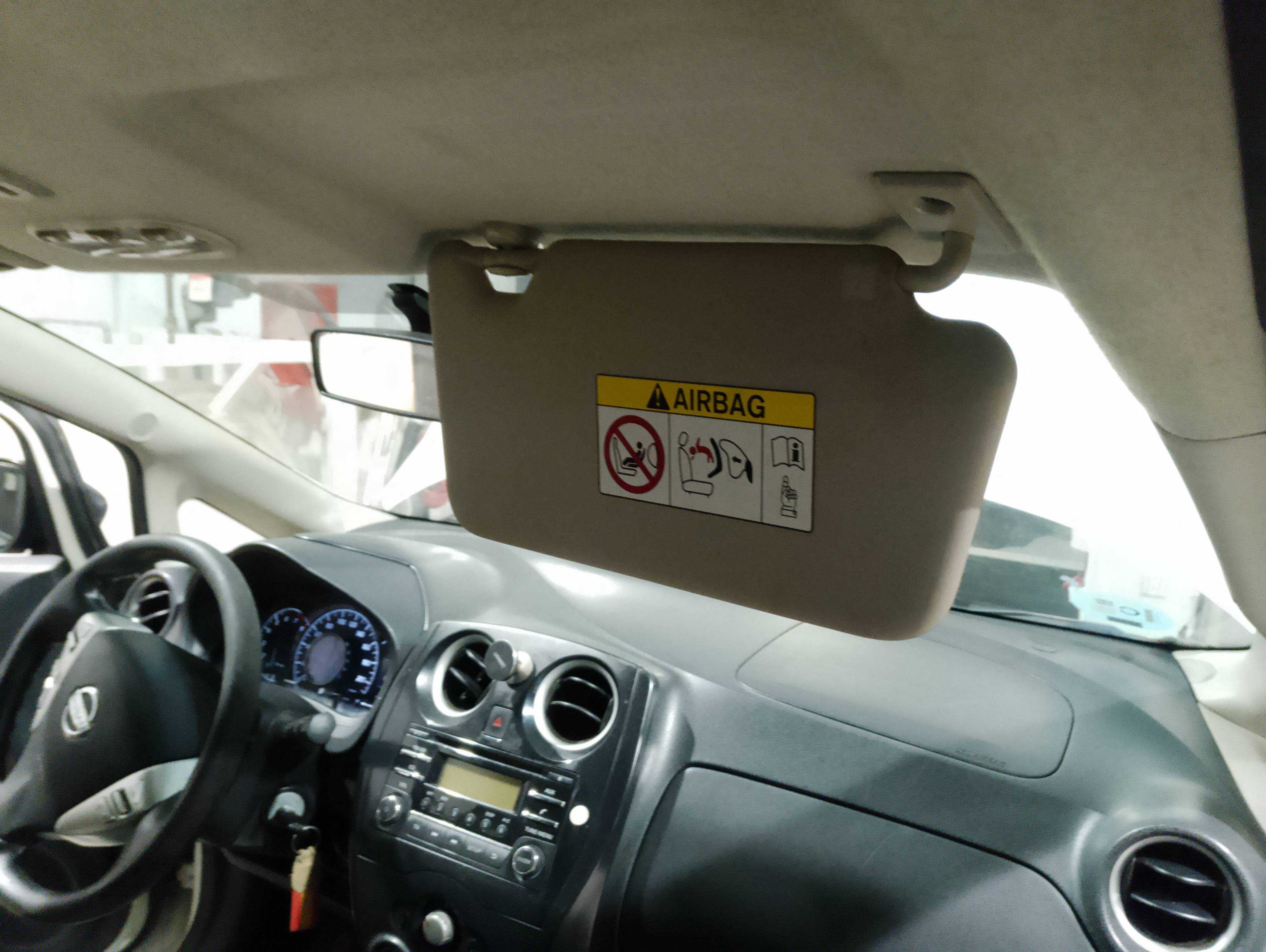 Recambio de parasol derecho para nissan note acenta referencia OEM IAM   