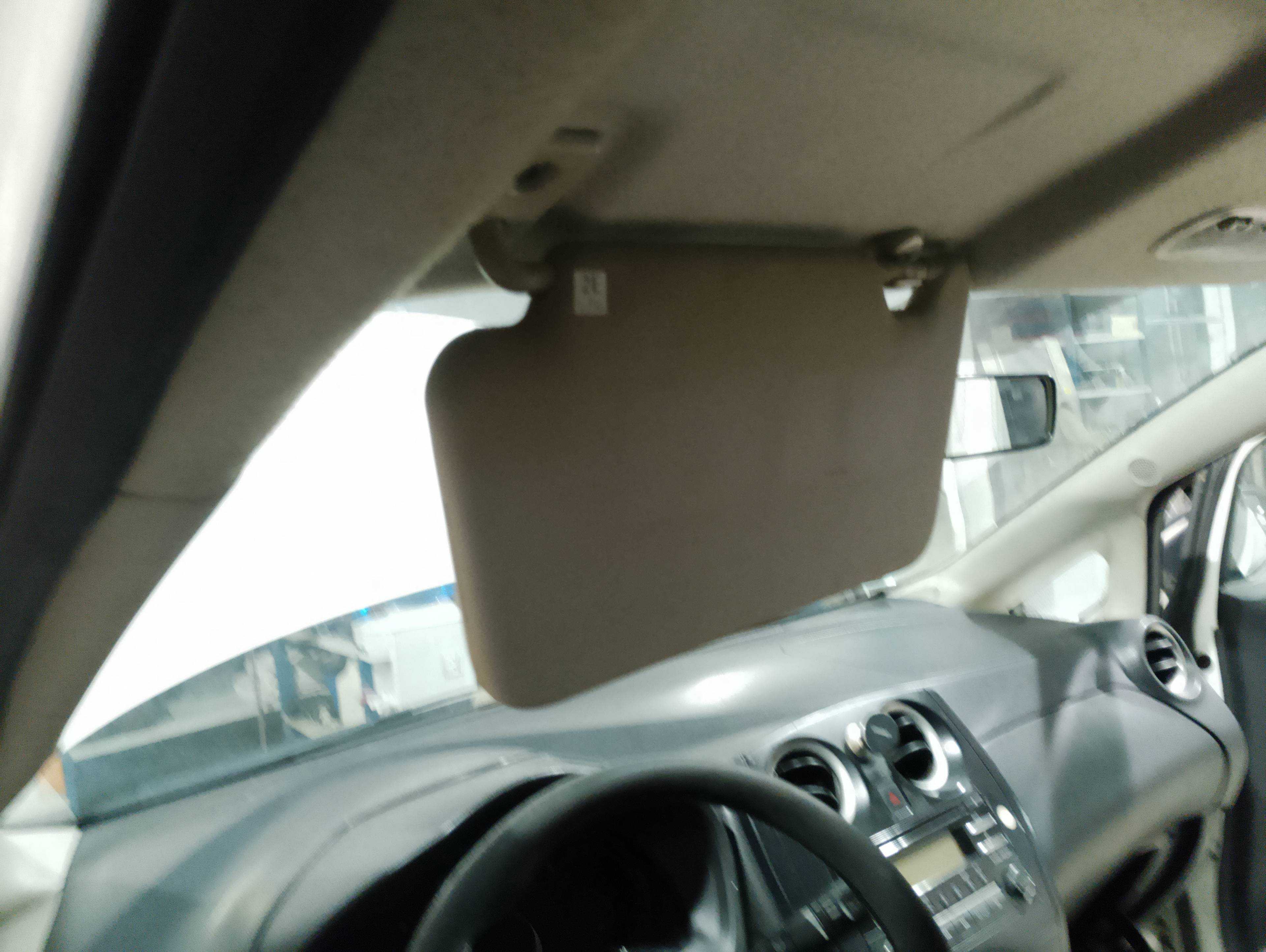 Recambio de parasol izquierdo para nissan note acenta referencia OEM IAM   