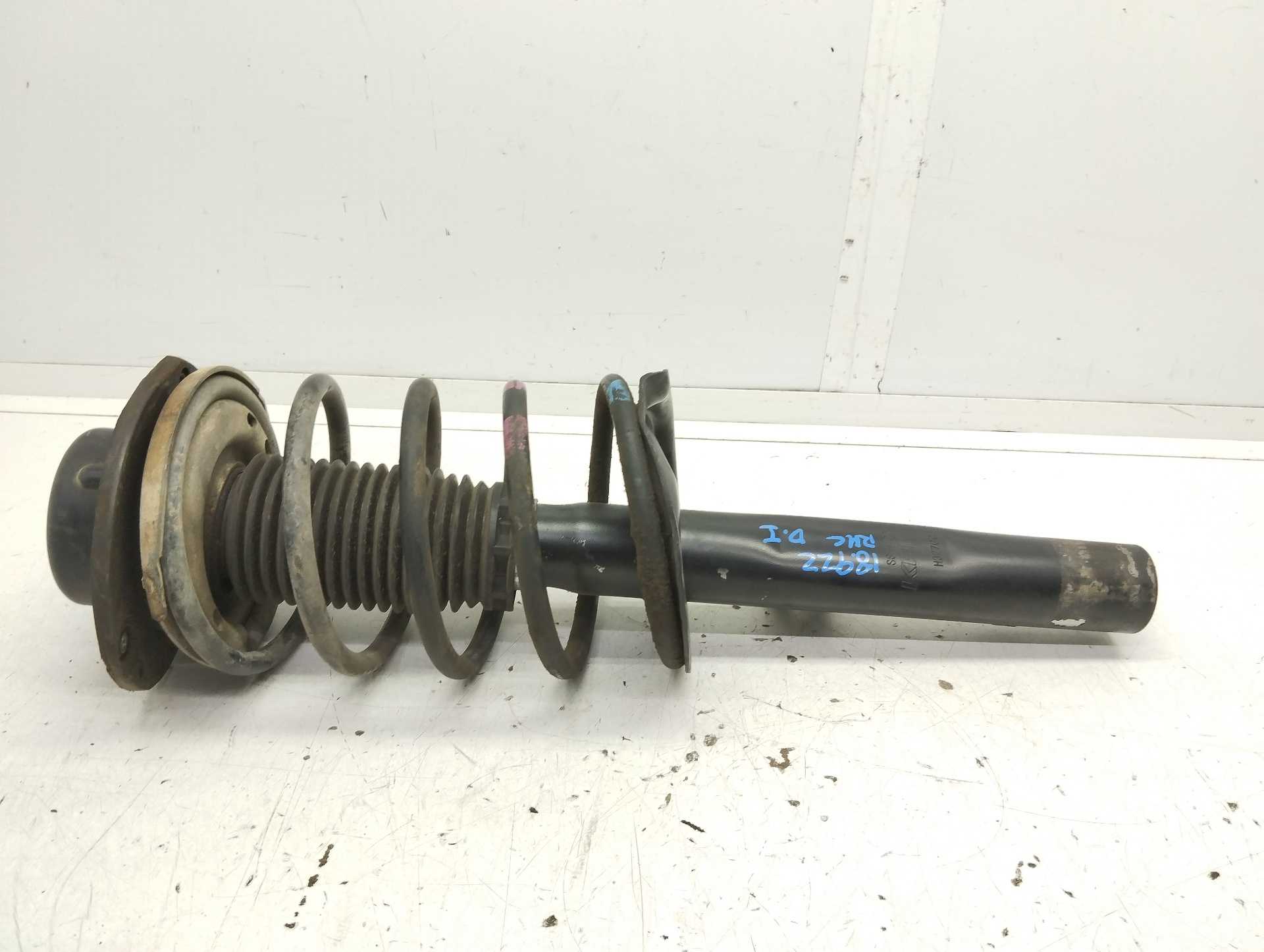 Recambio de amortiguador delantero izquierdo para peugeot 206 berlina xs referencia OEM IAM H3270061 KAVO 