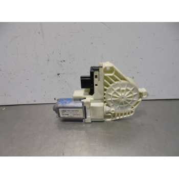 MOTOR ELEVALUNAS DELANTERO DERECHO BROSE 