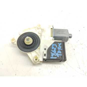 Recambio de motor elevalunas trasero derecho para renault megane iii berlina 5 p 1.2 16v referencia OEM IAM 827306548R 966363200