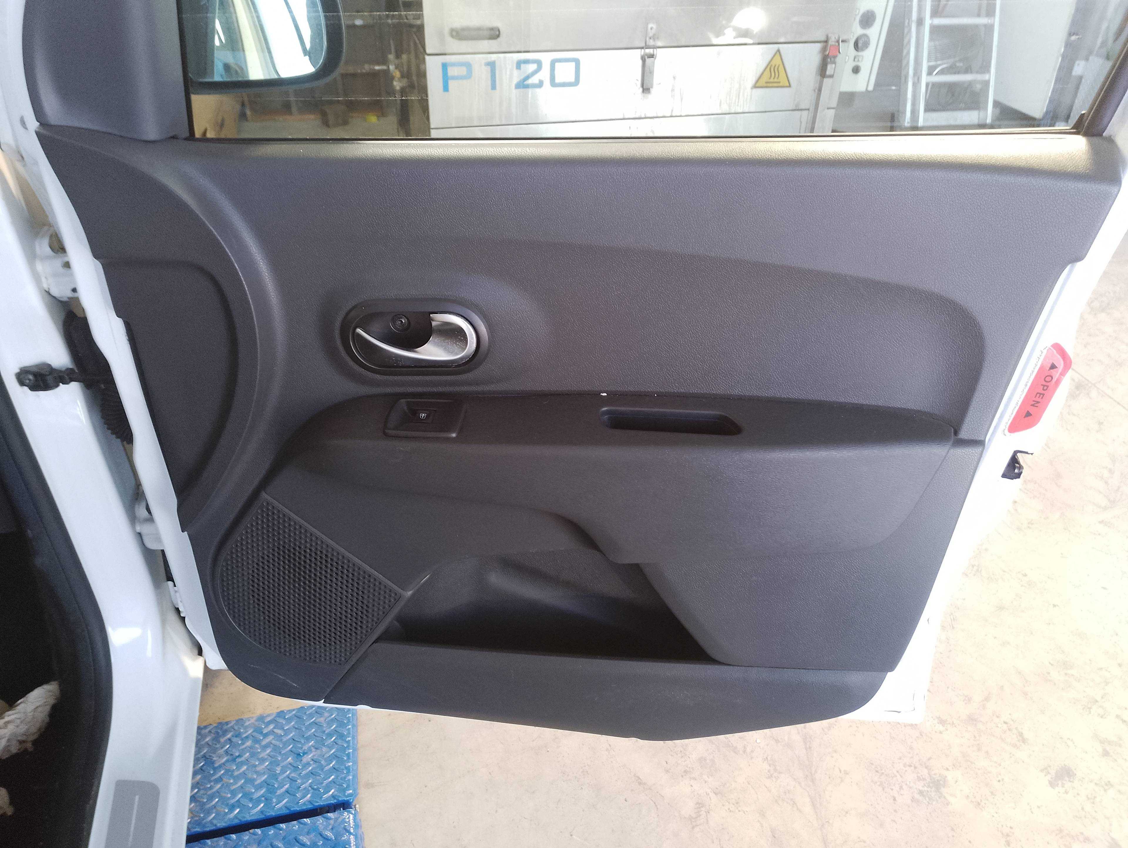 Recambio de guarnecido puerta delantera derecha para dacia lodgy 15th anniversary referencia OEM IAM   