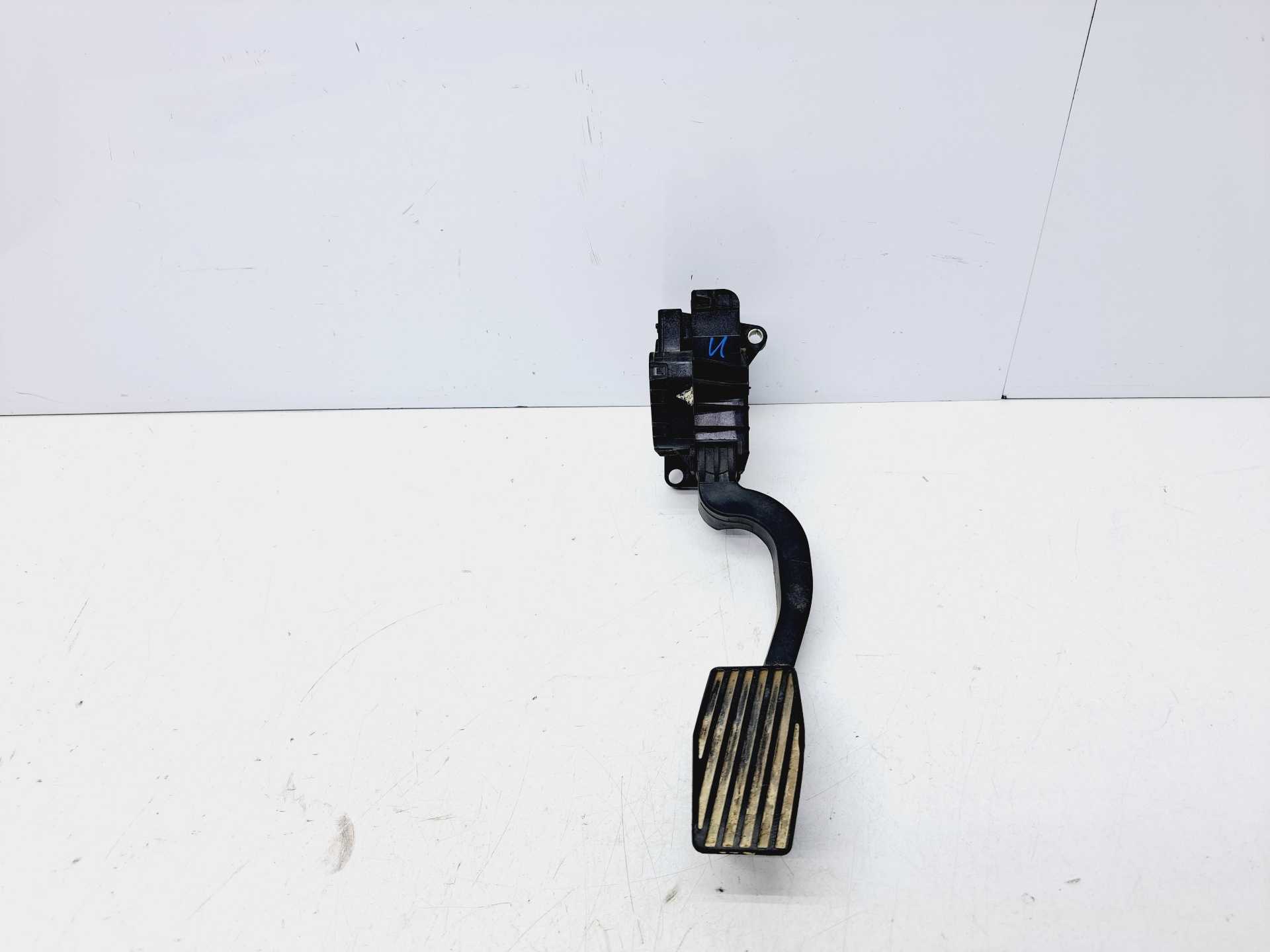Recambio de potenciometro pedal para opel corsa d 1.4 16v referencia OEM IAM 55702020  