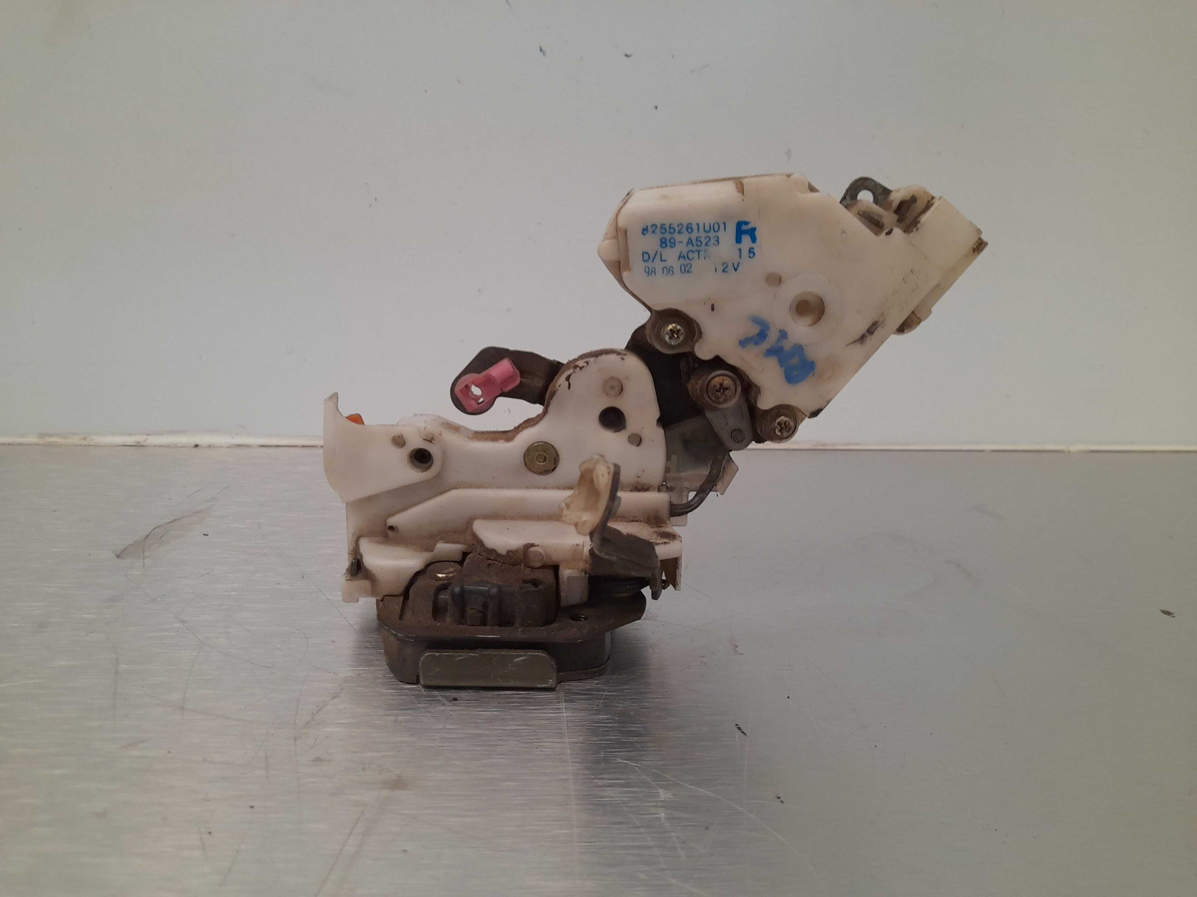Recambio de cerradura puerta trasera derecha para nissan almera (n15) 2.0 diesel referencia OEM IAM   