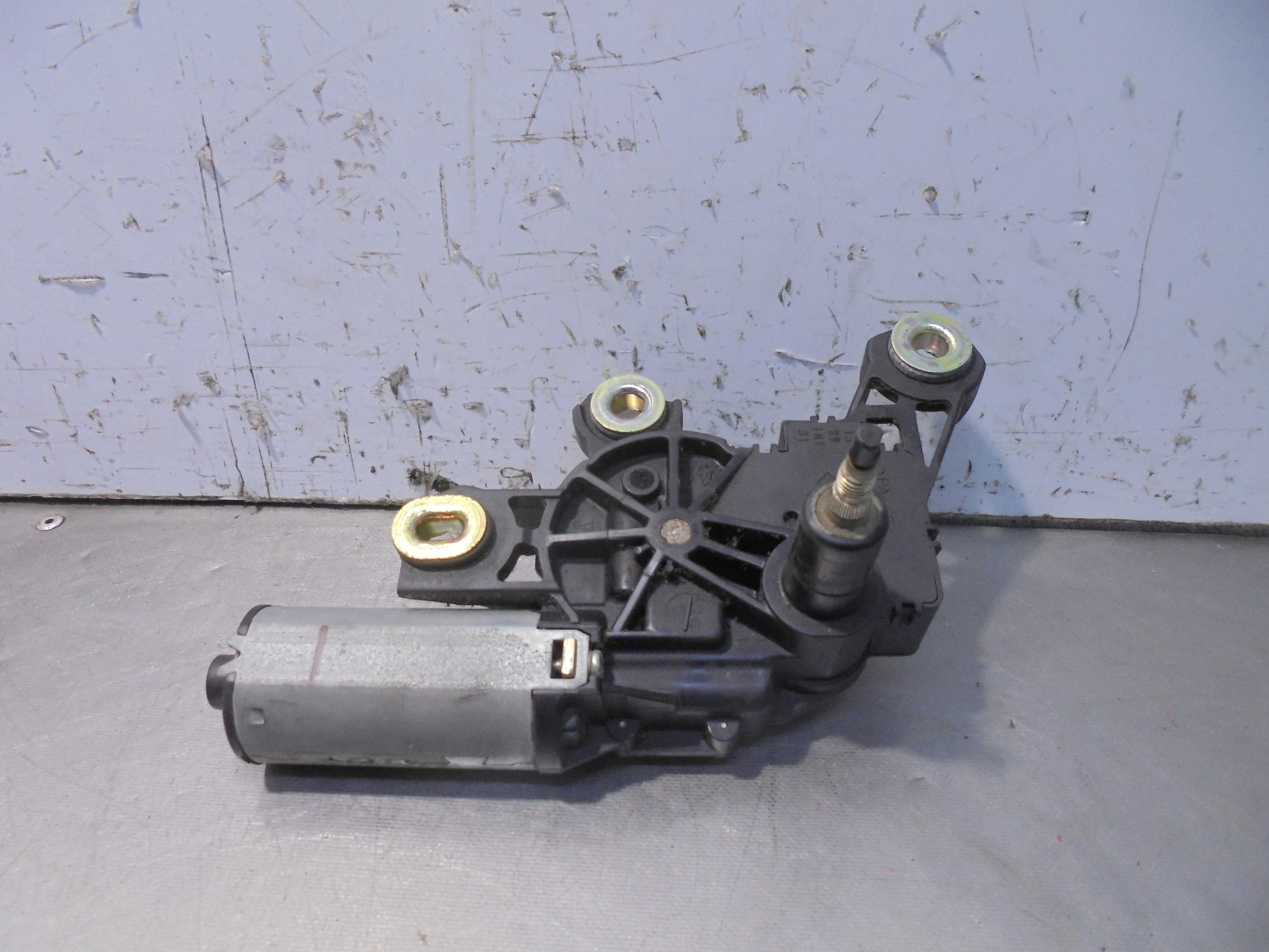 Recambio de motor limpia trasero para skoda fabia (5j2 ) active referencia OEM IAM 1J6955711 VALEO 
