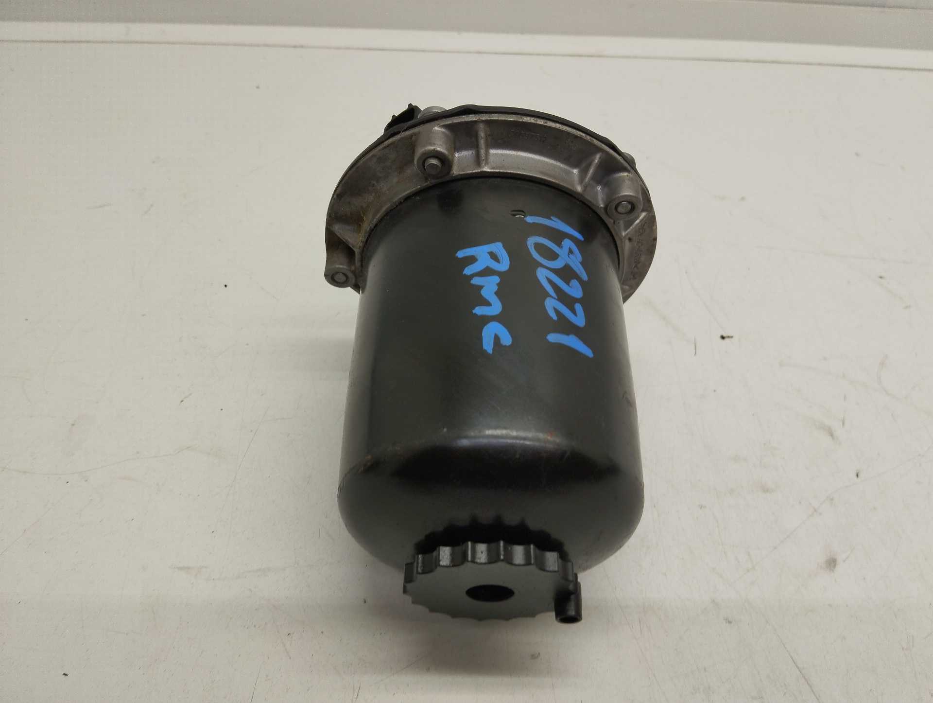 Recambio de soporte filtro gasoil para renault clio iv referencia OEM IAM 164004327R  