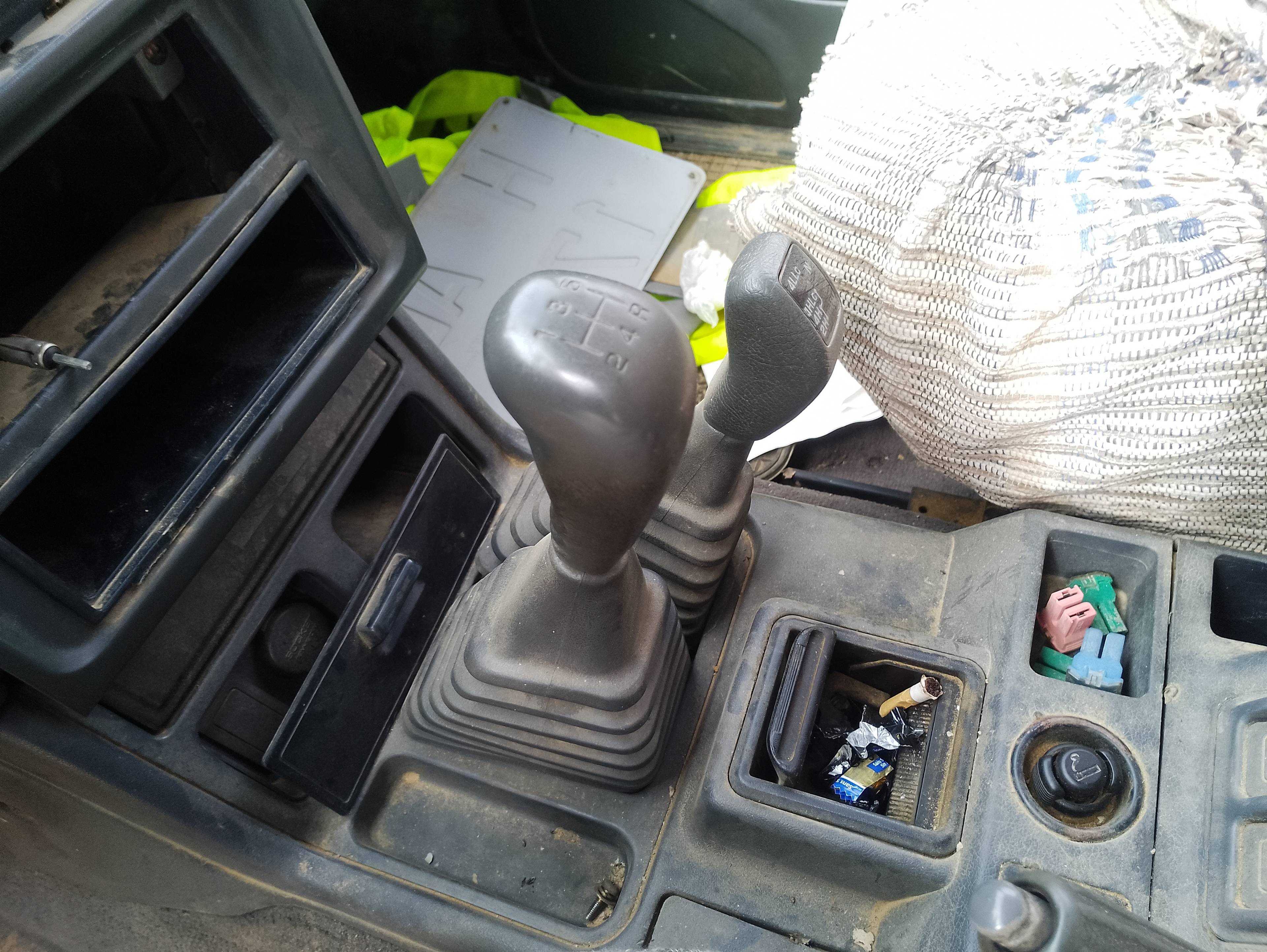 Recambio de palanca cambio para mitsubishi pajero 2.5 turbodiesel referencia OEM IAM   