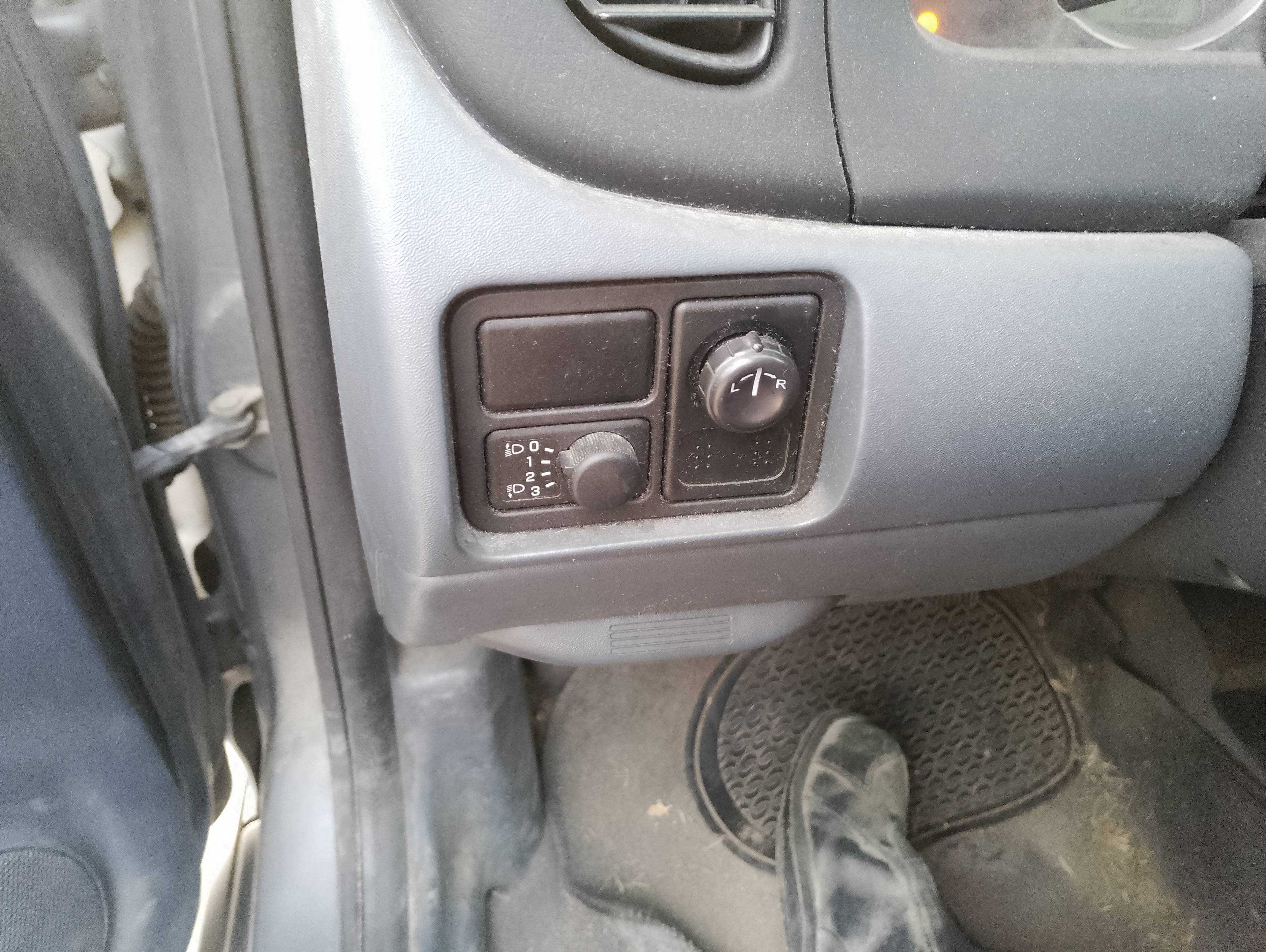 Recambio de mando retrovisor para nissan almera (n16/e) acenta referencia OEM IAM   