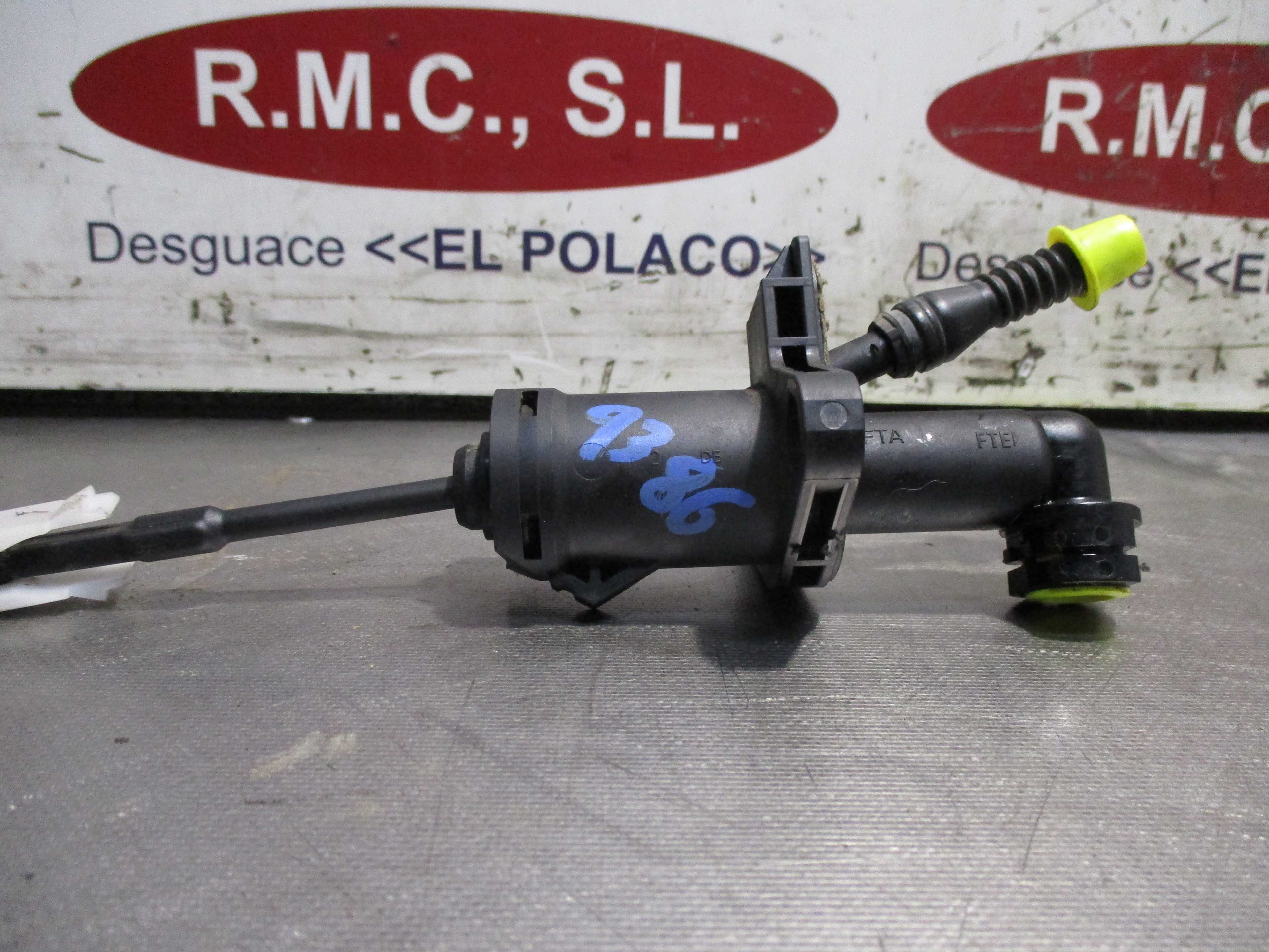 Recambio de bomba embrague para volkswagen polo (9n3) 1.4 16v referencia OEM IAM   