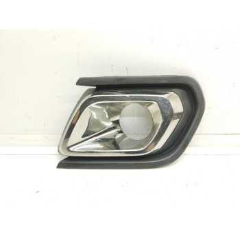 EMBELLECEDOR PARAGOLPES DELANTERO IZQUIERDO 261A20762R 