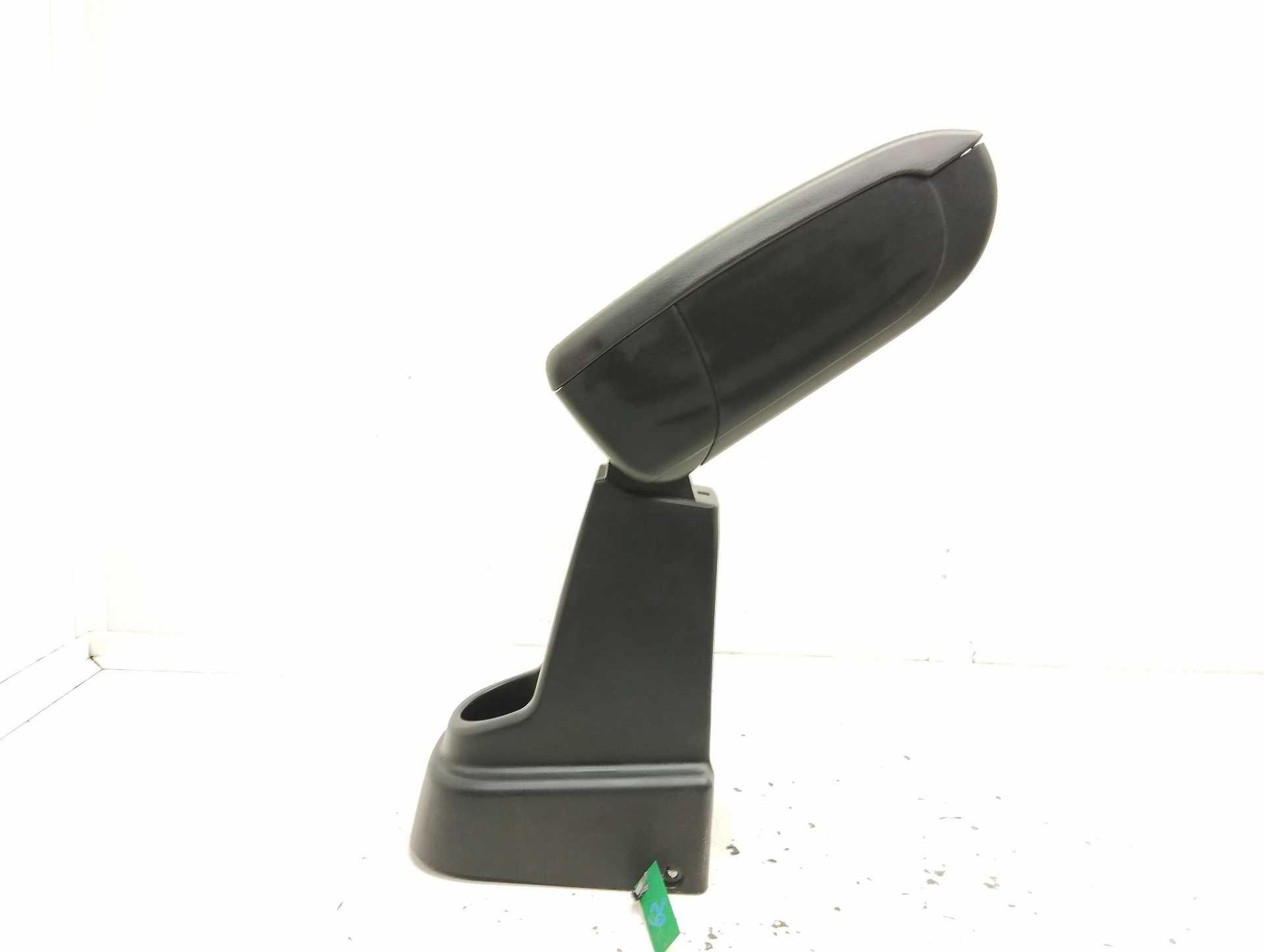 Recambio de apoyabrazos central para renault clio iv zen referencia OEM IAM 8201598421  