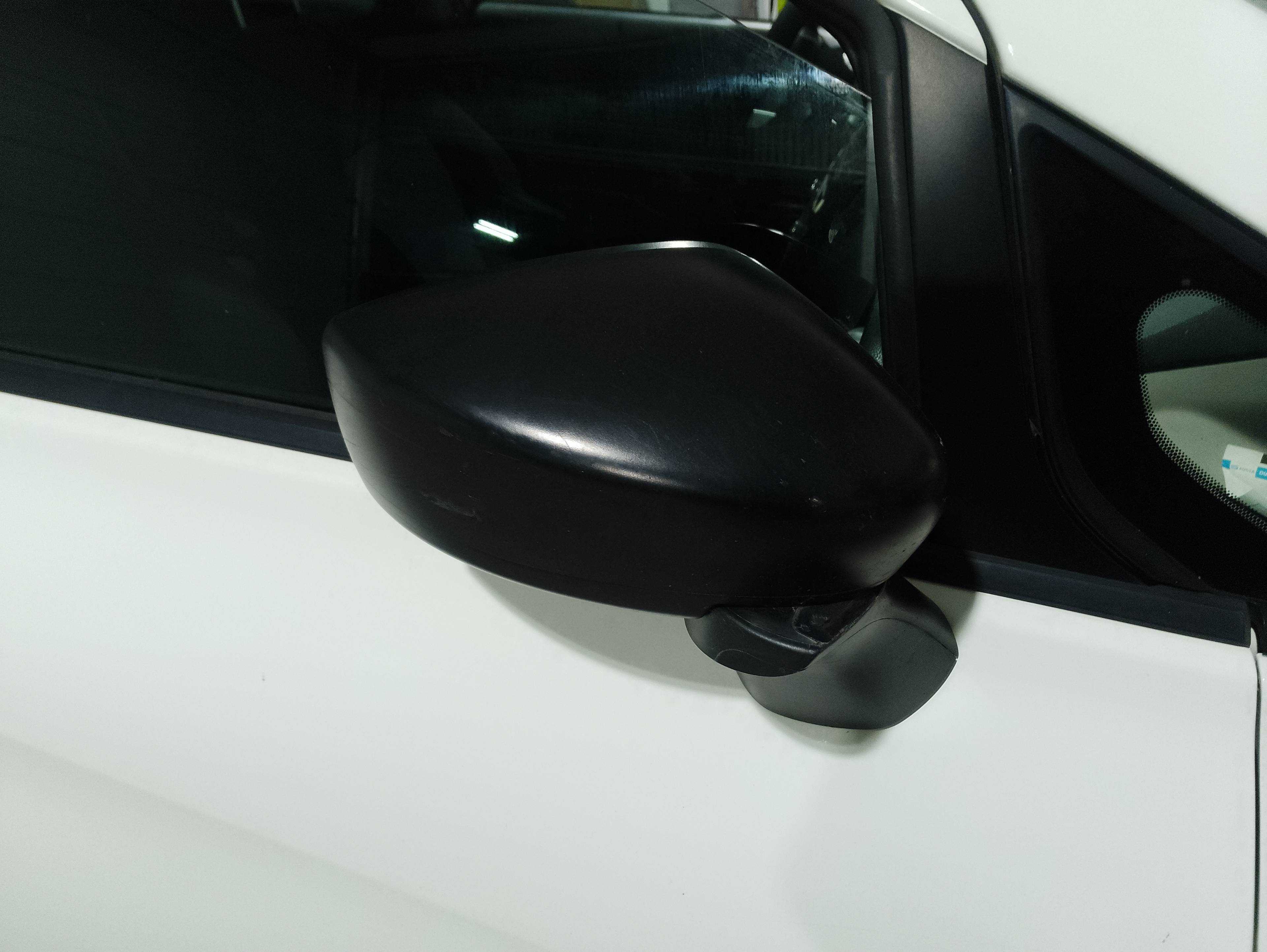 Recambio de retrovisor derecho para nissan note acenta referencia OEM IAM   