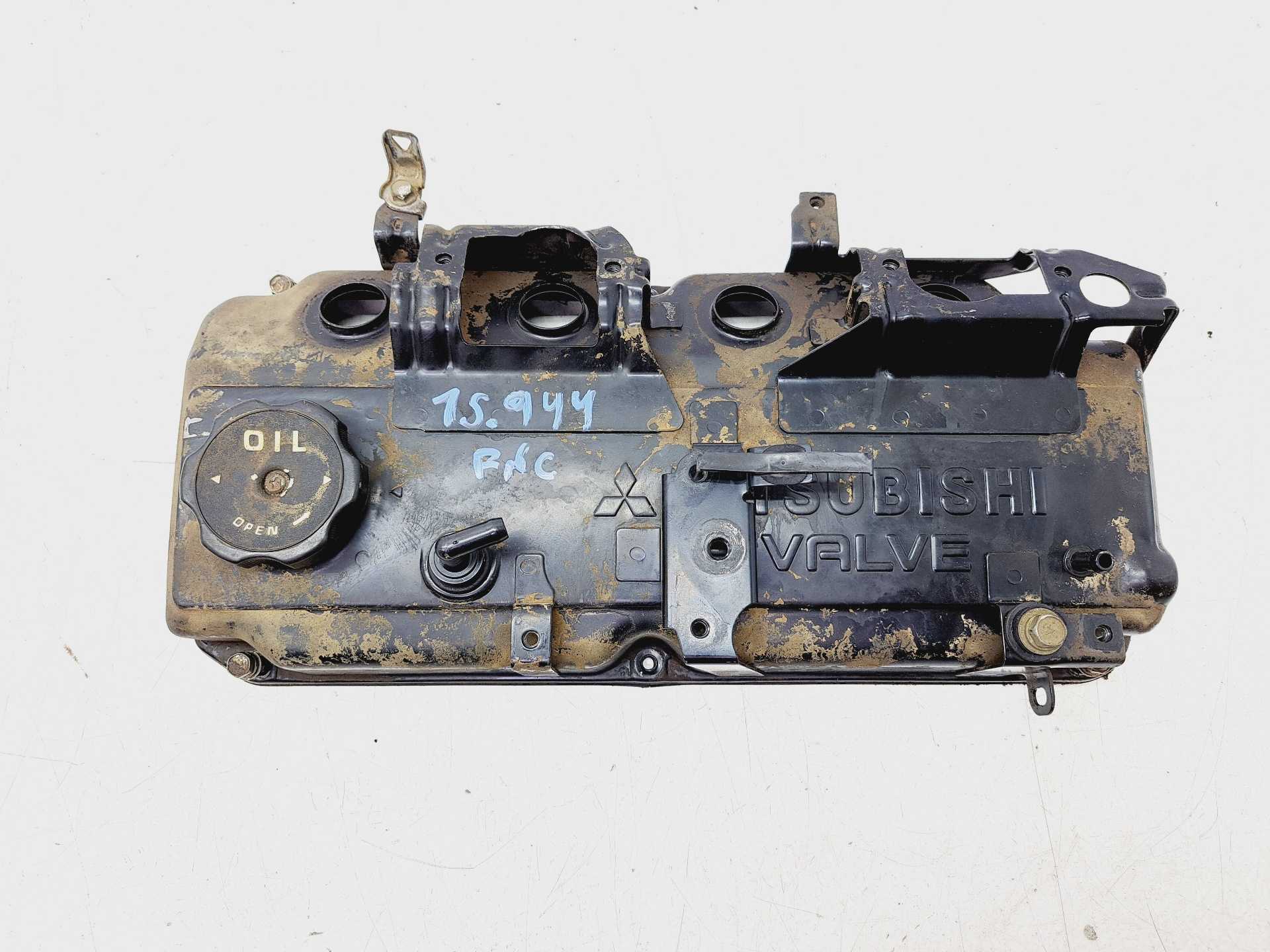 Recambio de tapa balancines para mitsubishi montero pinin (h60/h70) 1.8 cat referencia OEM IAM   