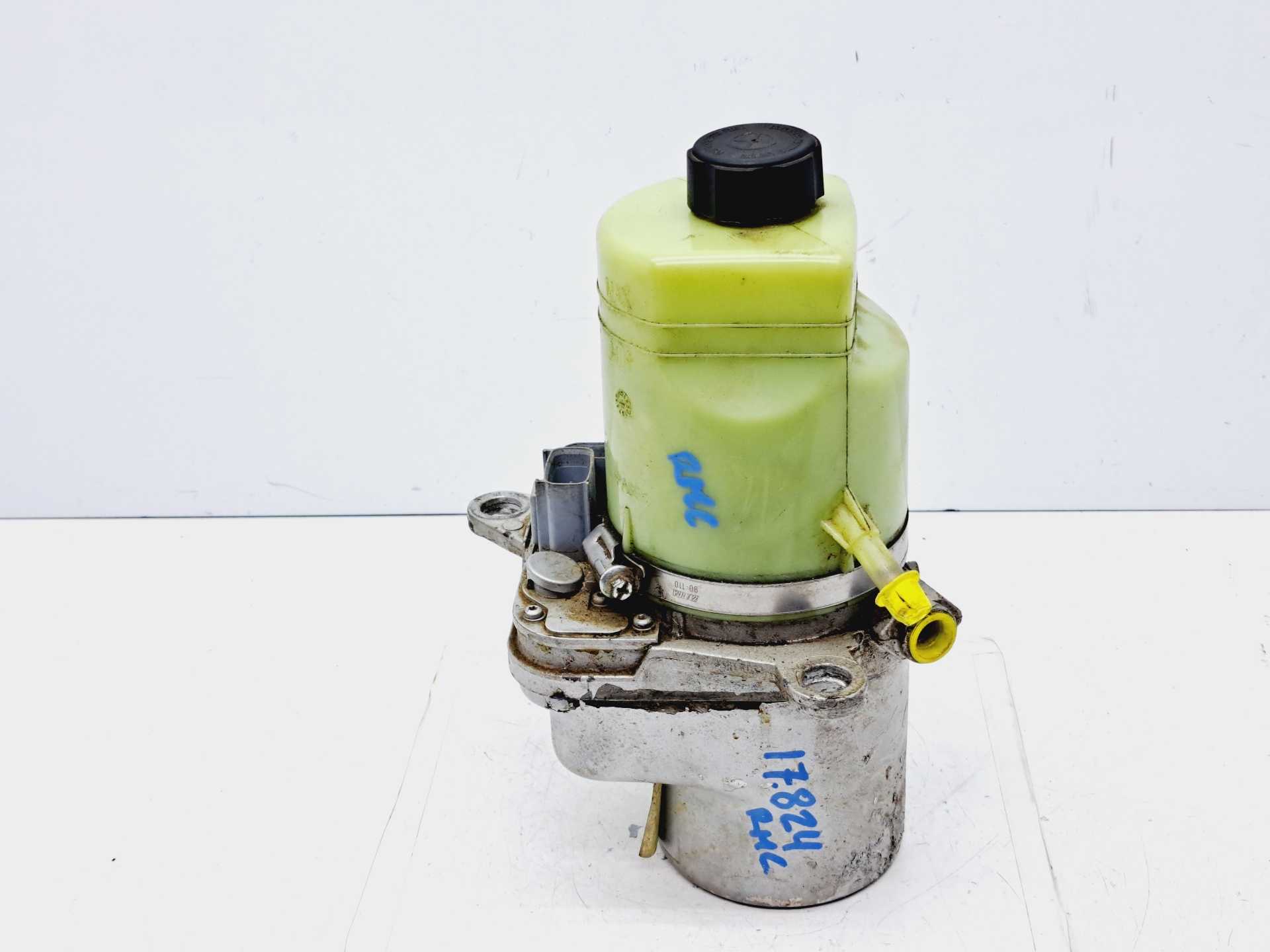 Recambio de bomba servodireccion para ford focus berlina (cap) ambiente (d) referencia OEM IAM   