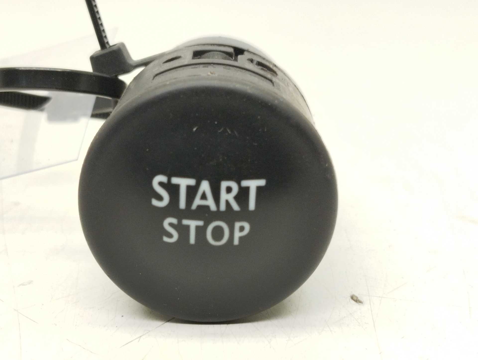 Recambio de mando start/stop para renault clio iv referencia OEM IAM 1927937  