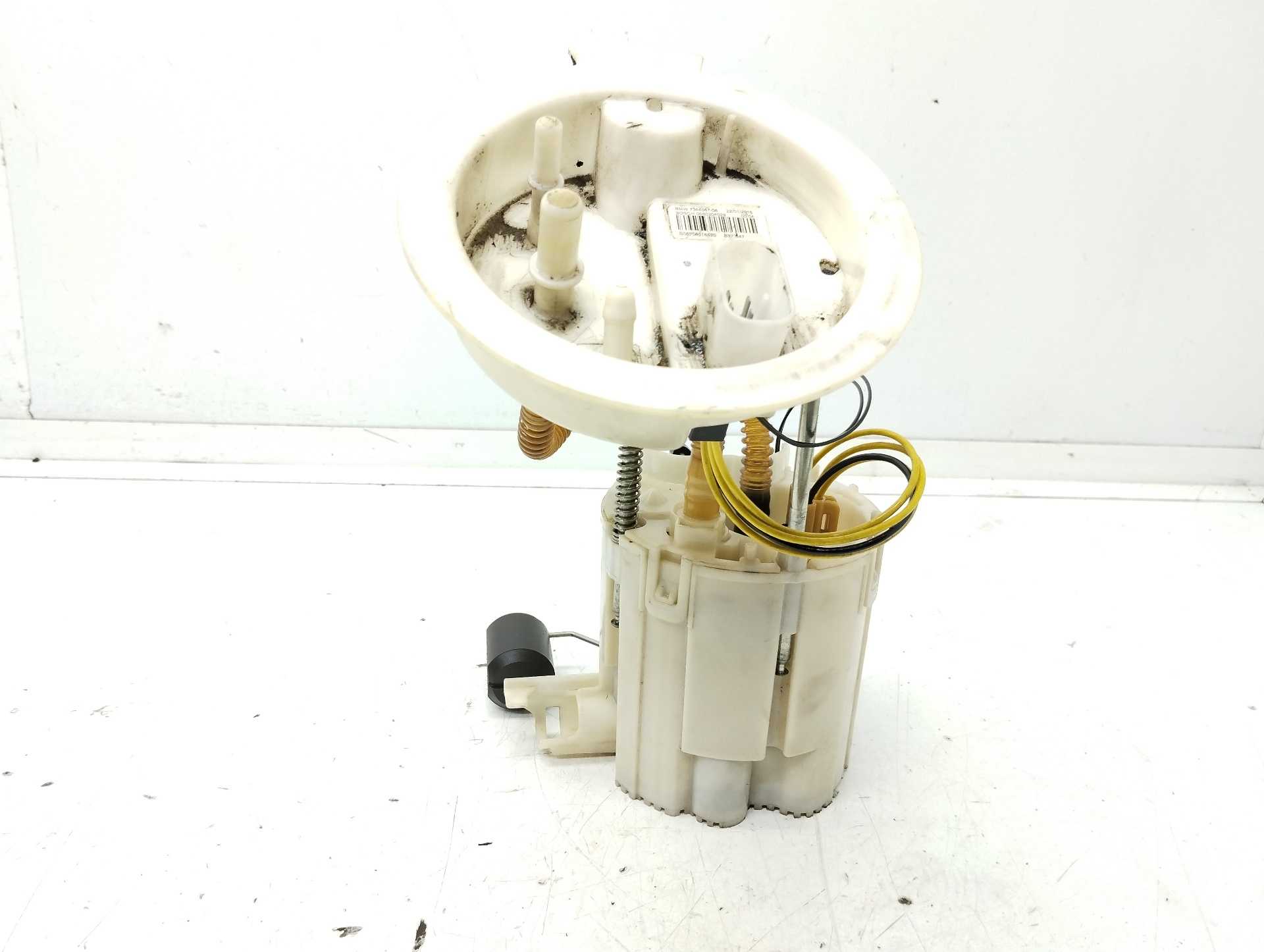 Recambio de aforador para bmw serie 1 lim. (f20/f21) 1.5 12v turbodiesel referencia OEM IAM 734406706 0580204029 BOSCH