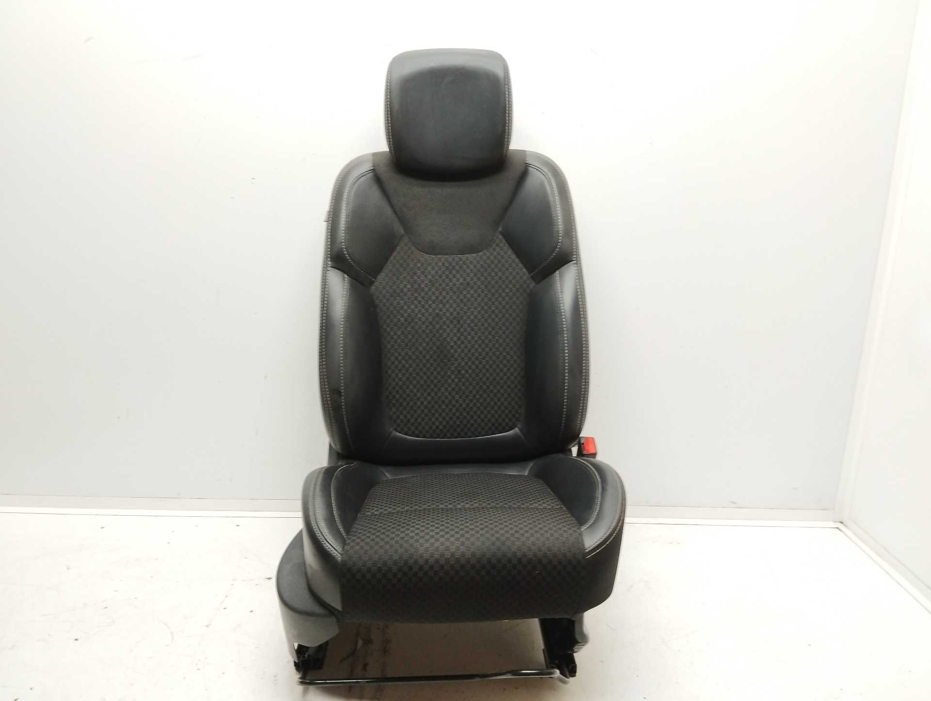 Recambio de asiento delantero derecho para renault clio iv zen referencia OEM IAM   