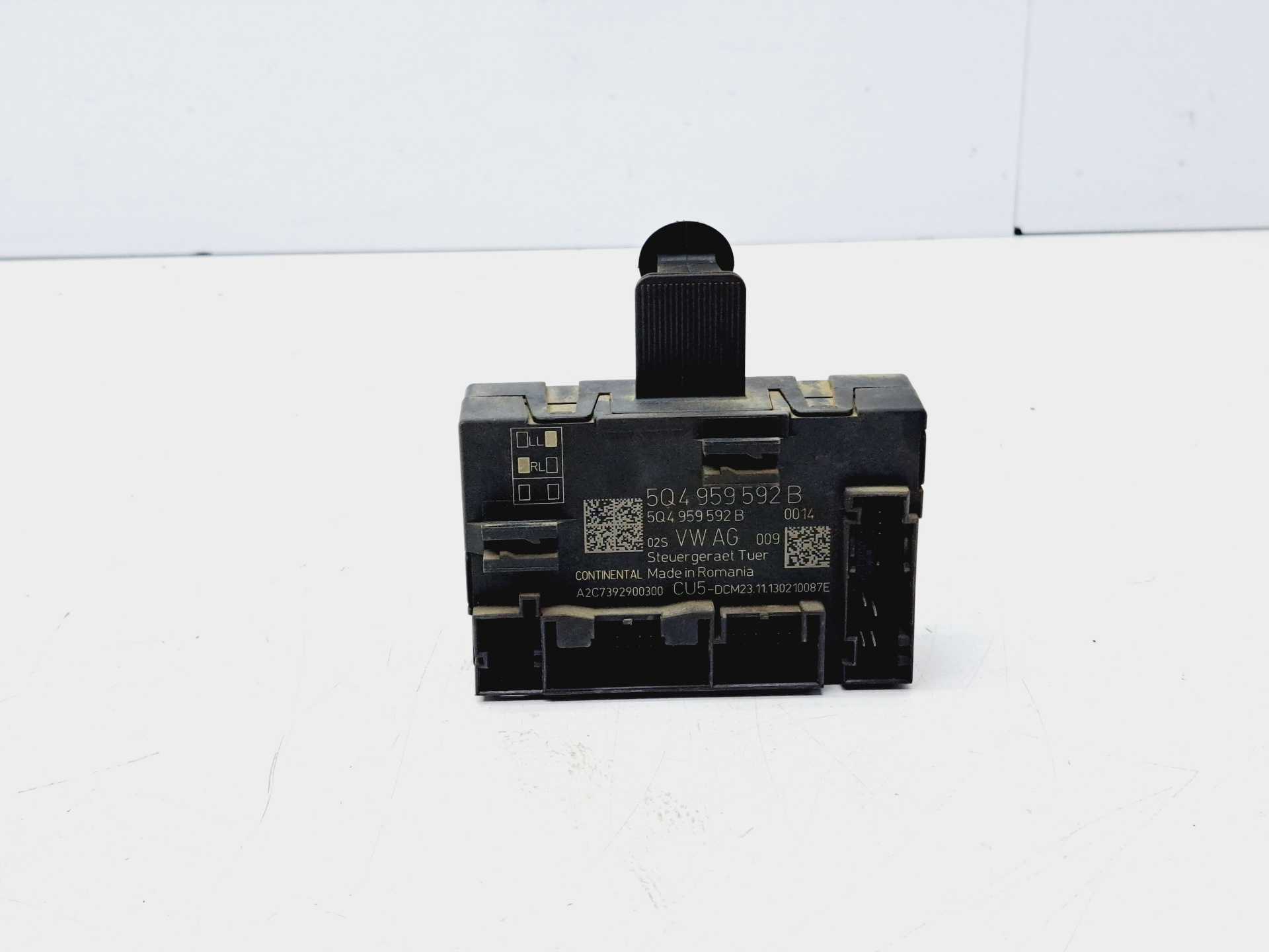 Recambio de modulo confort para seat leon (5f1) i-tech referencia OEM IAM 5Q4959592B  