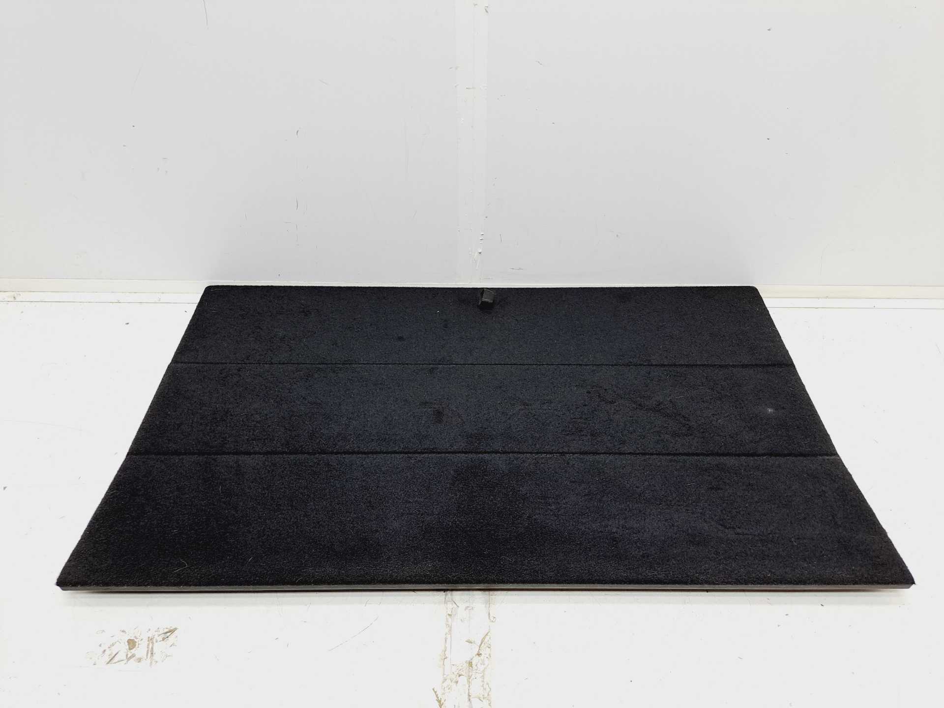 Recambio de moqueta piso maletero para kia carens ( ) basic referencia OEM IAM 85720A4000  
