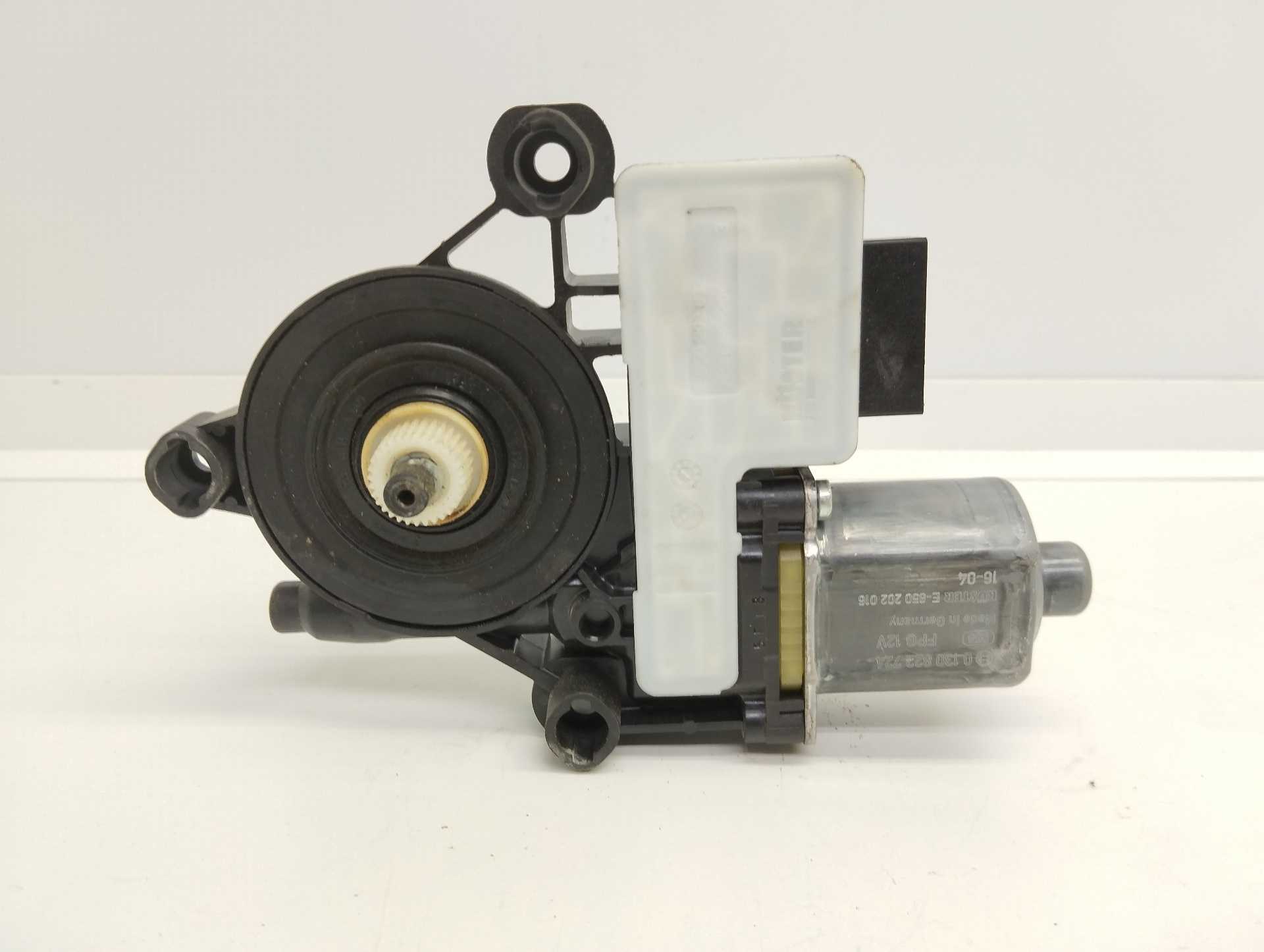 Recambio de motor elevalunas trasero derecho para seat leon (5f1) reference referencia OEM IAM   