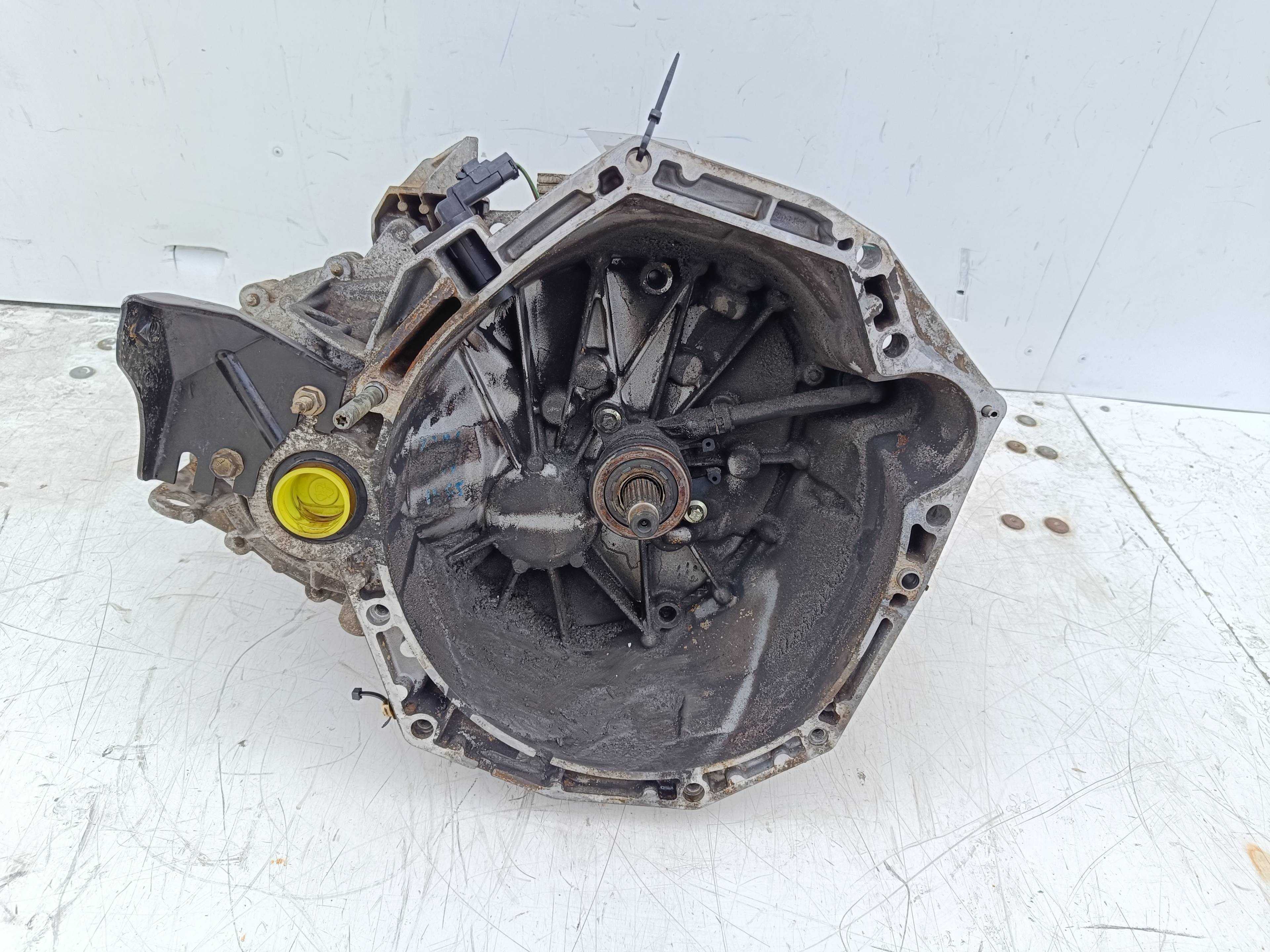 Recambio de caja cambios para renault clio iii confort dynamique referencia OEM IAM TL4A002  