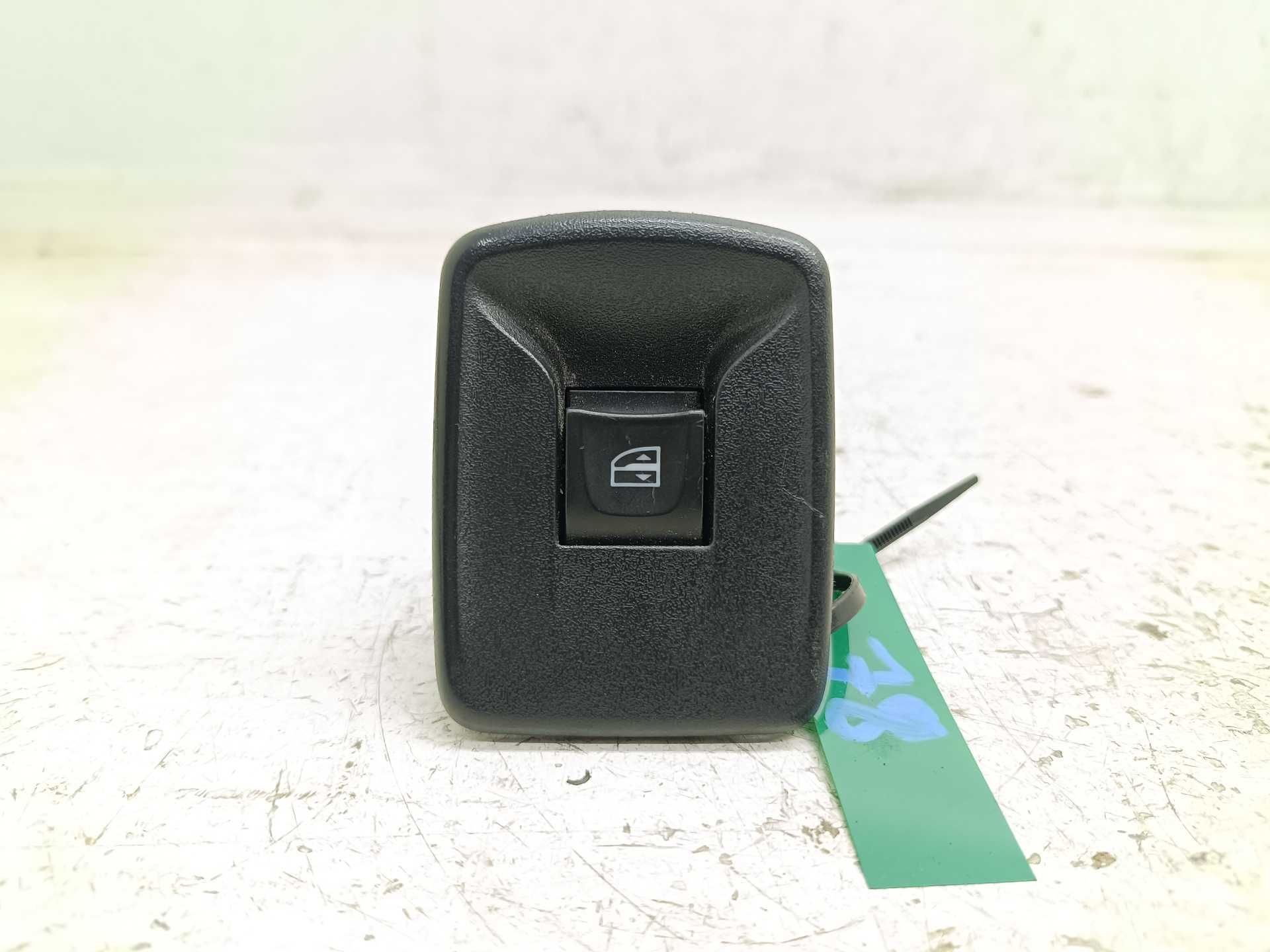 Recambio de mando elevalunas trasero derecho para dacia lodgy 15th anniversary referencia OEM IAM 2800R  