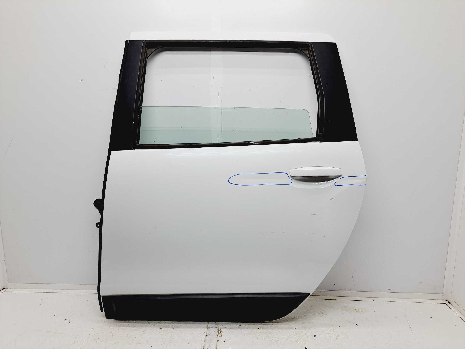 Recambio de puerta trasera izquierda para dacia lodgy 1.5 dci diesel fap cat referencia OEM IAM 821138086R  