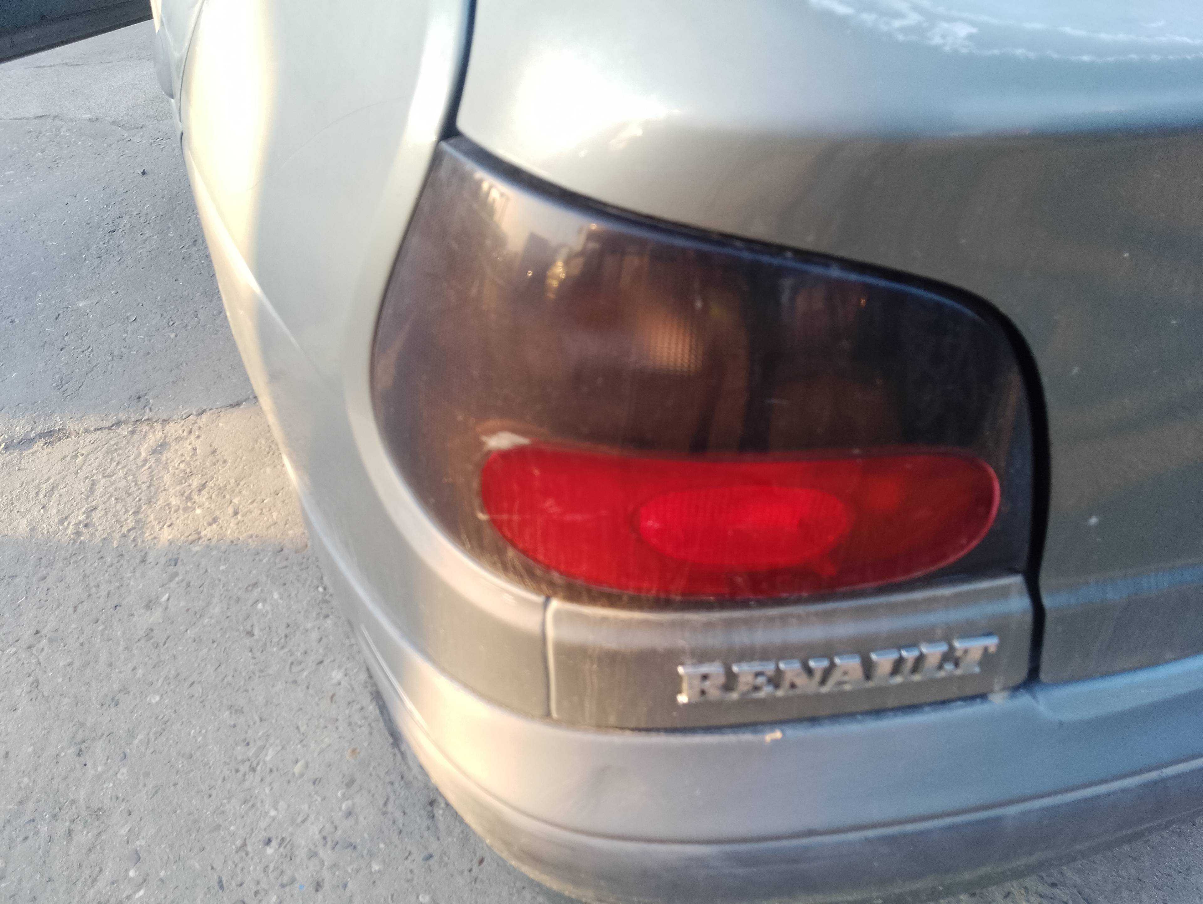 Recambio de piloto trasero izquierdo para renault megane i berlina hatchback (ba0) 1.6e europa referencia OEM IAM   