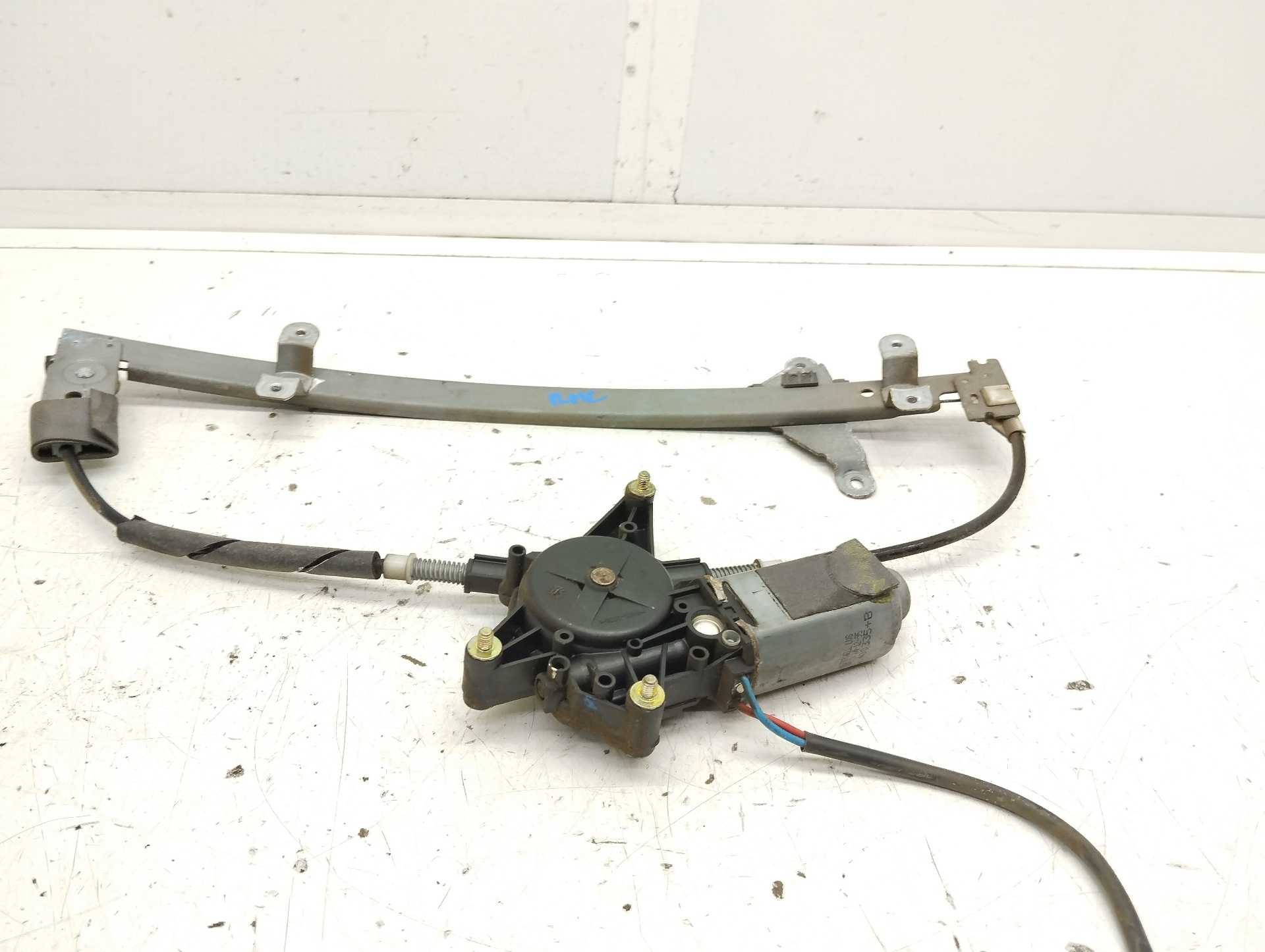 Recambio de elevalunas delantero derecho para nissan primera berl./familiar (p10/w10) gx berlina (a,e) referencia OEM IAM 400335