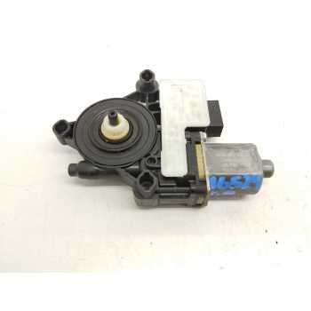 MOTOR ELEVALUNAS TRASERO DERECHO 0130822724 