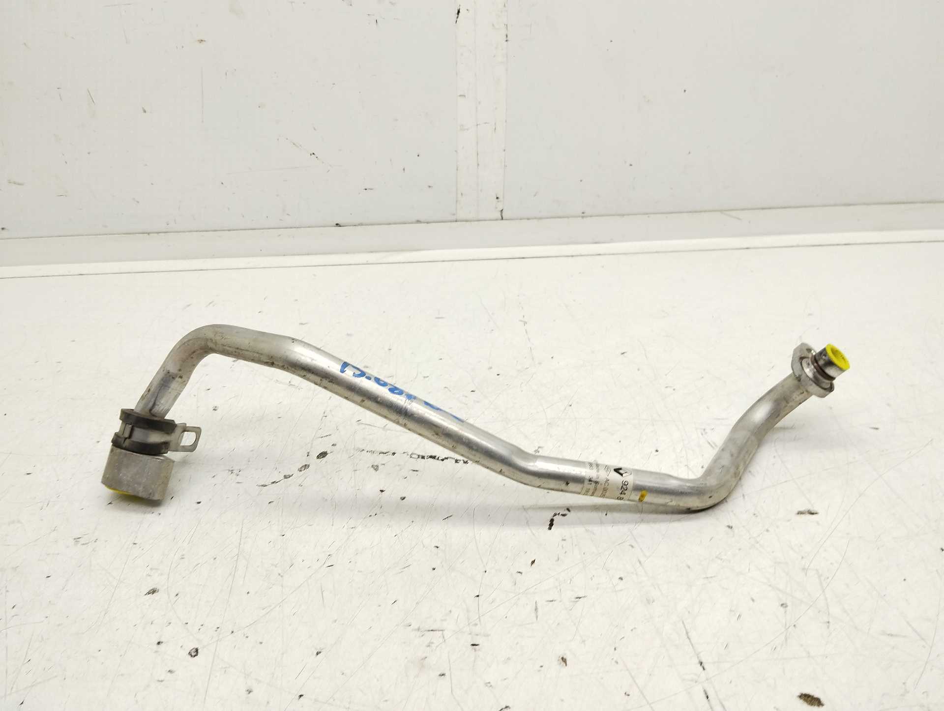Recambio de tubos aire acondicionado para dacia duster 1.5 dci diesel fap cat referencia OEM IAM 924802645R  