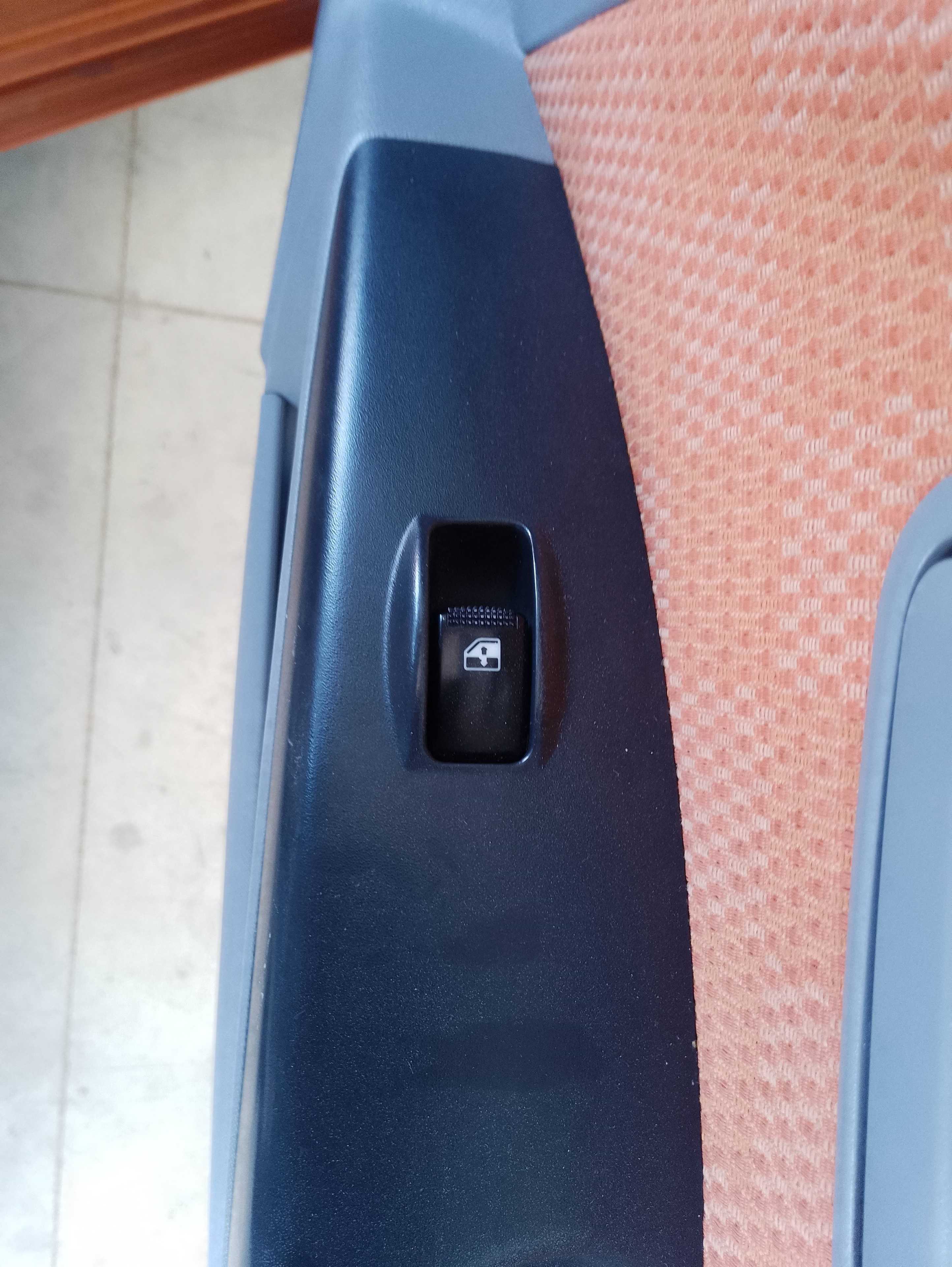 Recambio de mando elevalunas delantero derecho para kia picanto 1.1 active referencia OEM IAM   